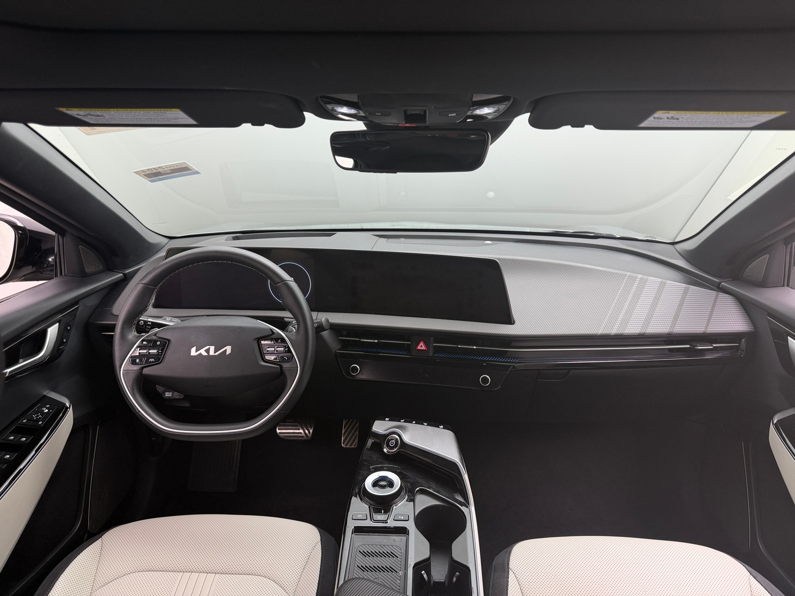 Thumbnail: 2024 Kia EV6 - 2
