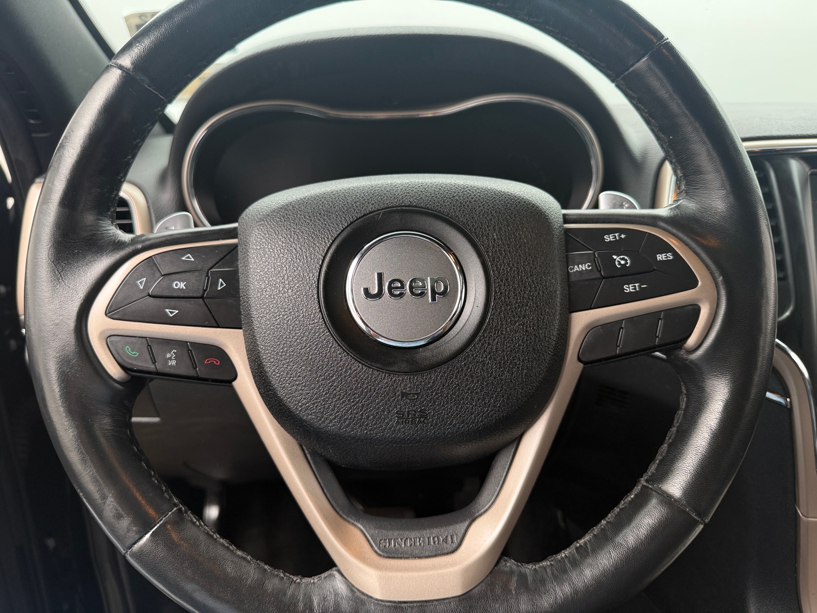 Thumbnail: 2015 Jeep Grand Cherokee - 4