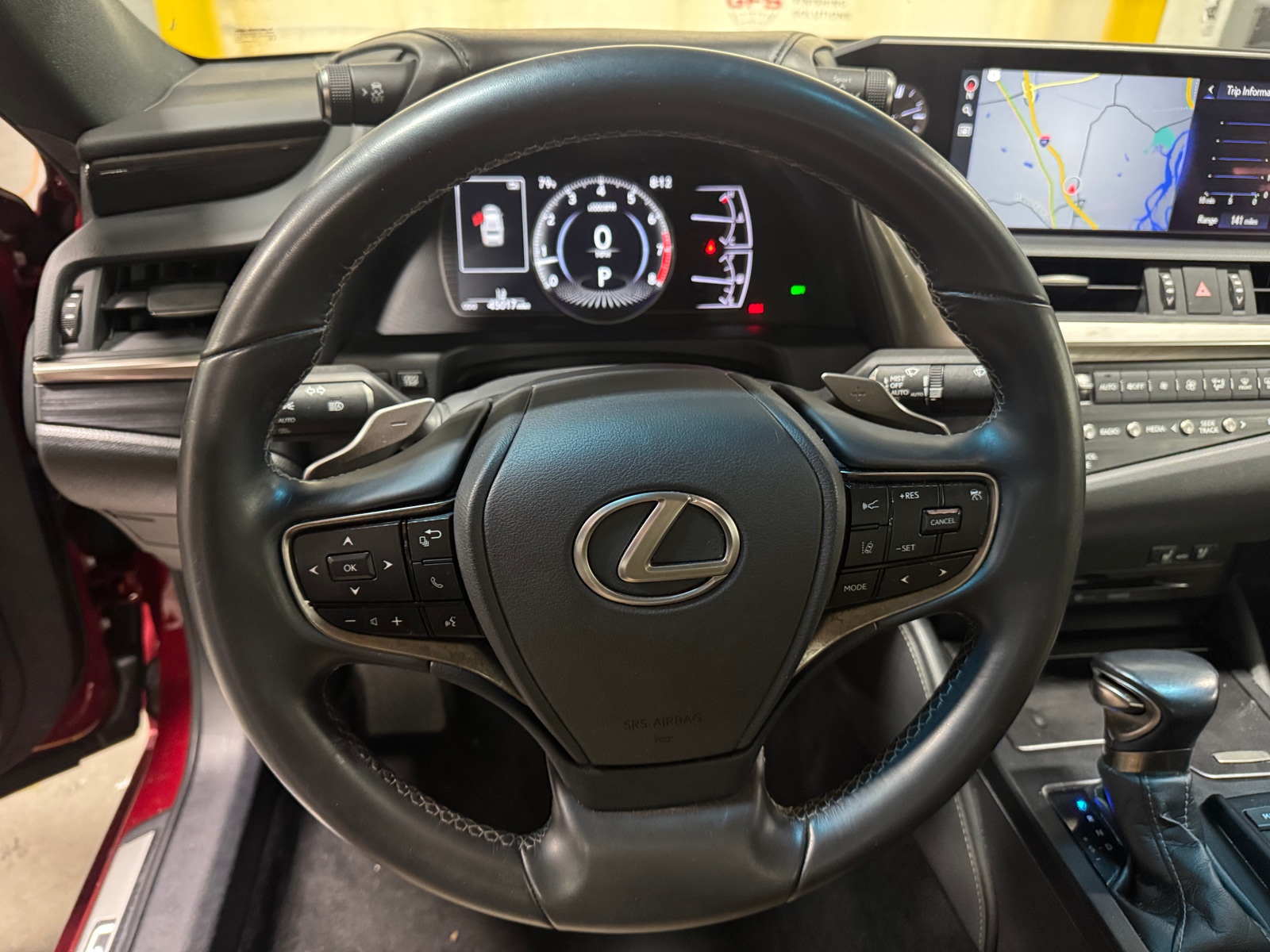 Thumbnail: 2021 Lexus ES - 4