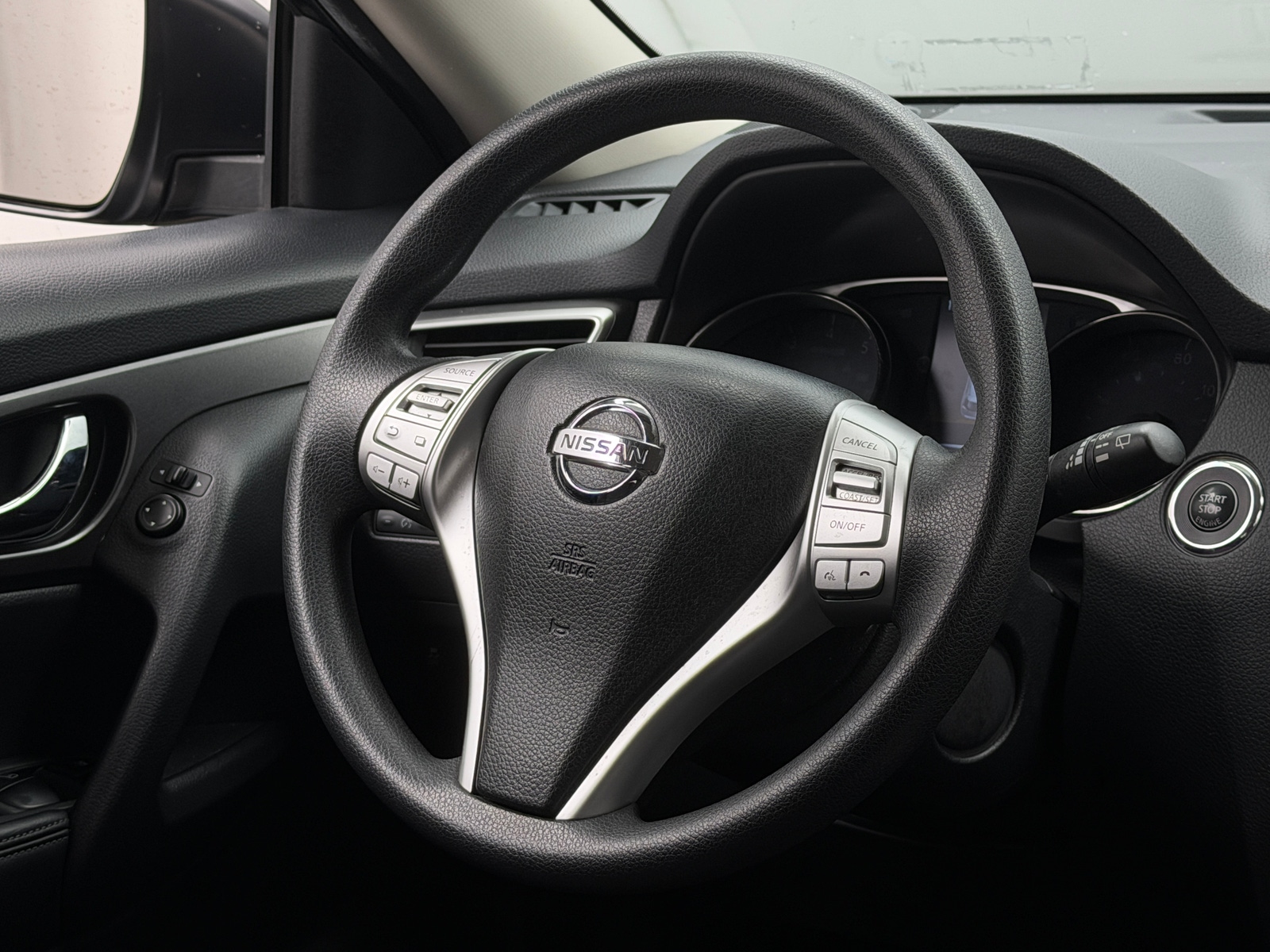 Thumbnail: 2016 Nissan Rogue - 5