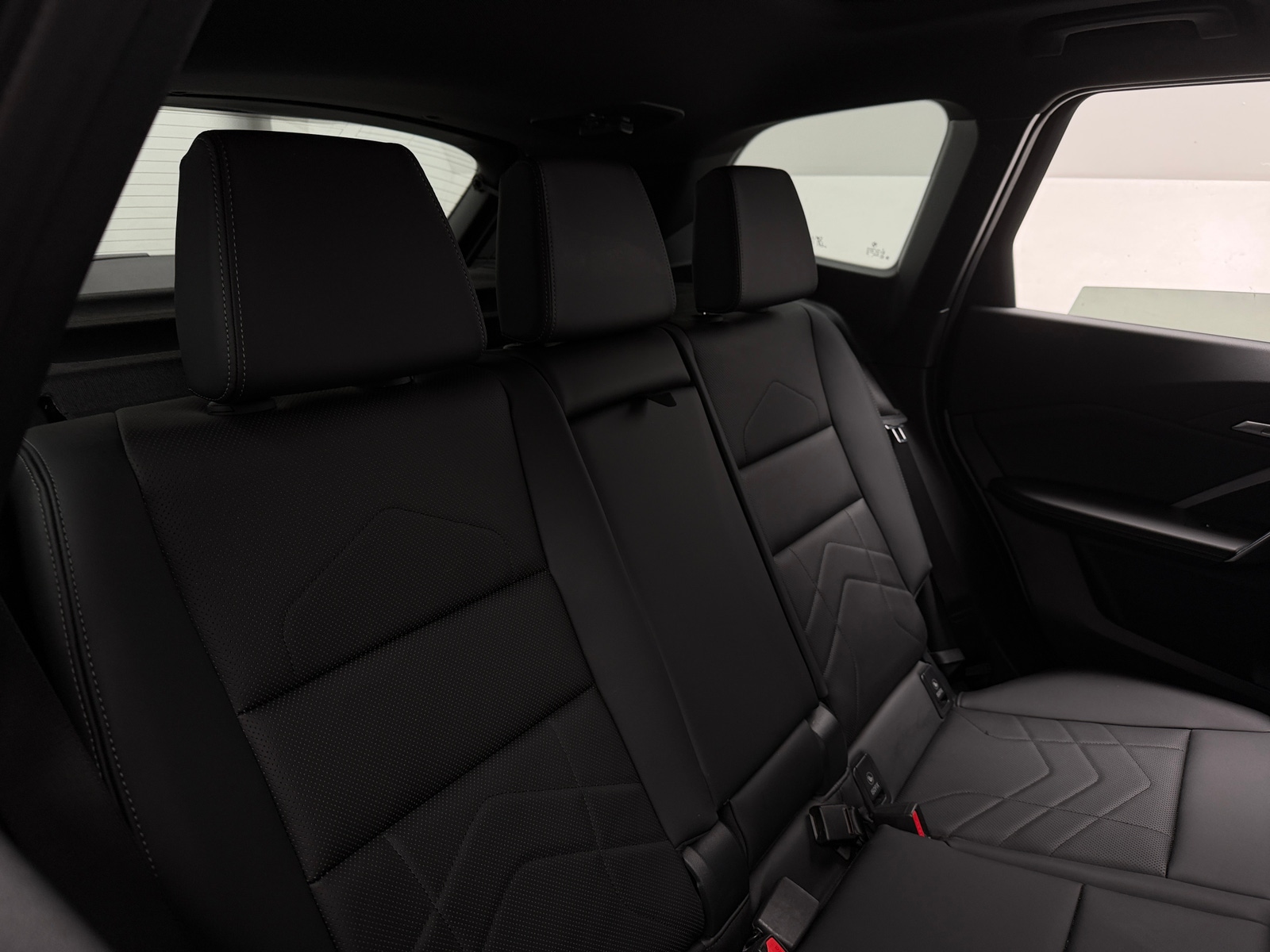 Thumbnail: 2026 BMW X1 - 6