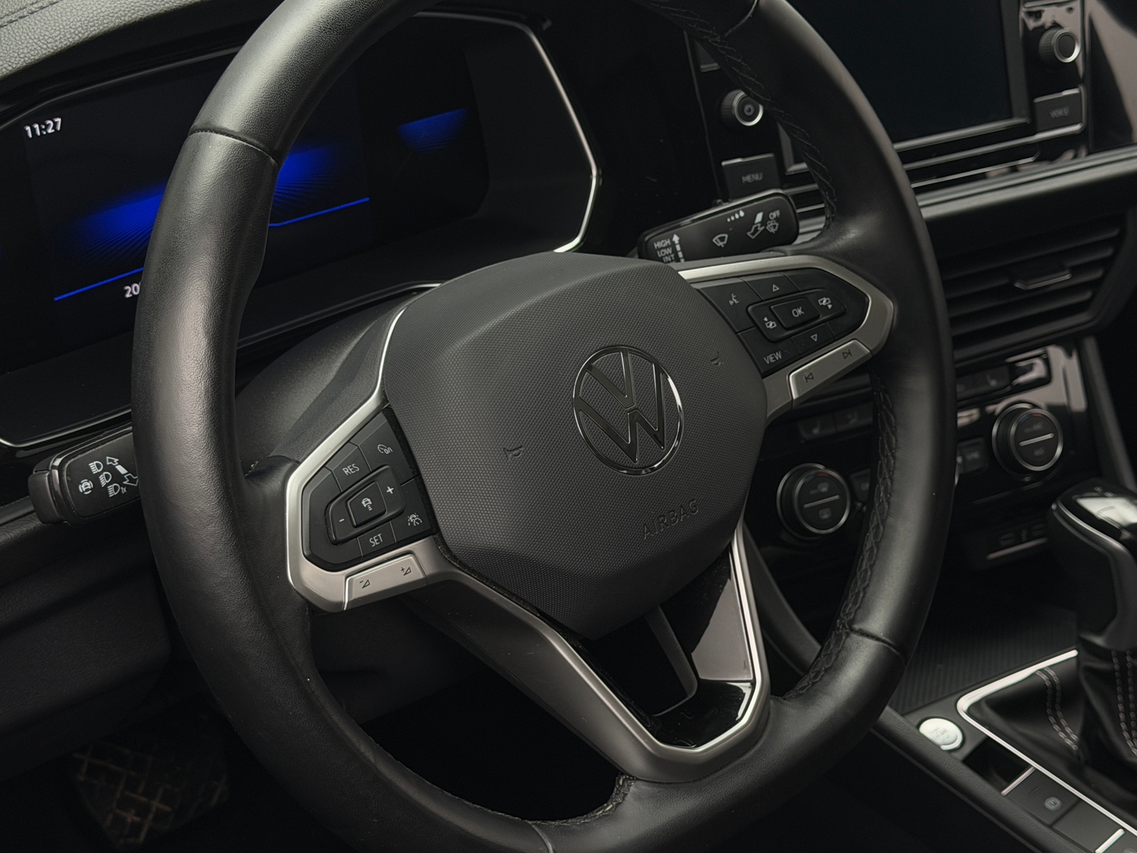 Thumbnail: 2023 Volkswagen Jetta - 4