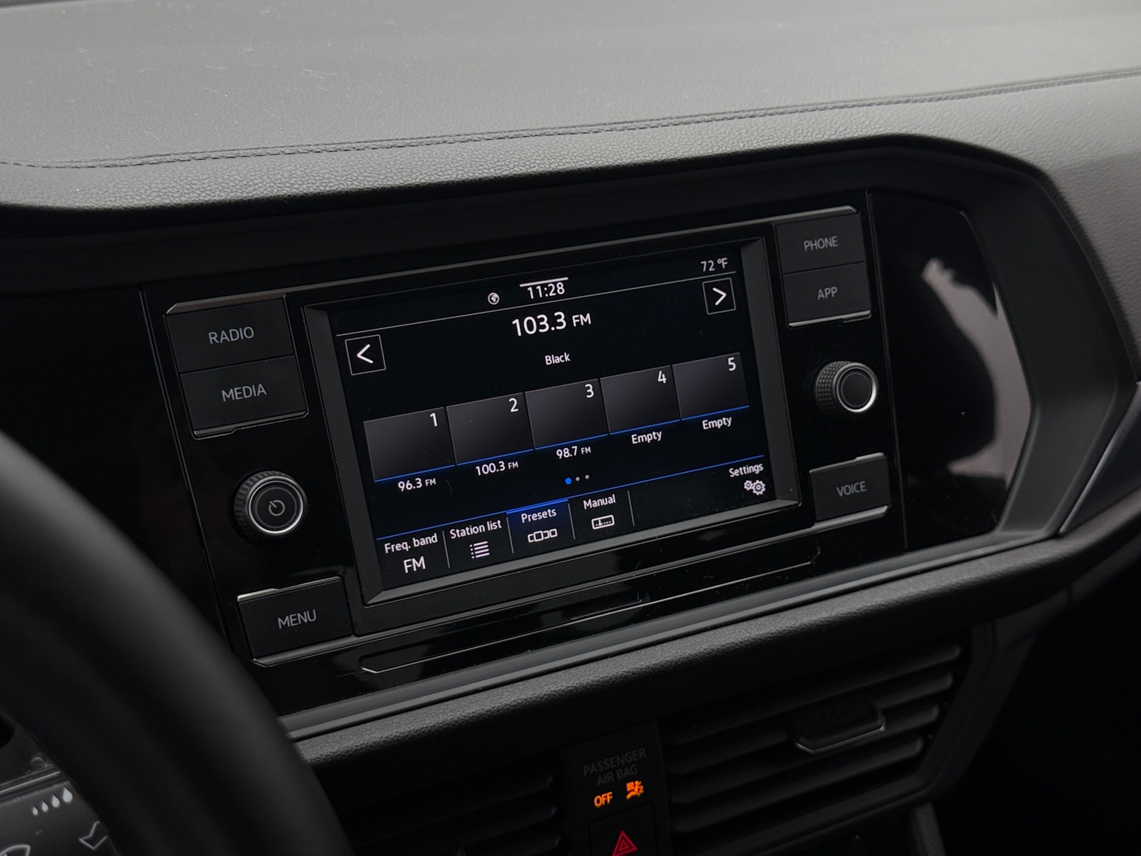 Thumbnail: 2023 Volkswagen Jetta - 3