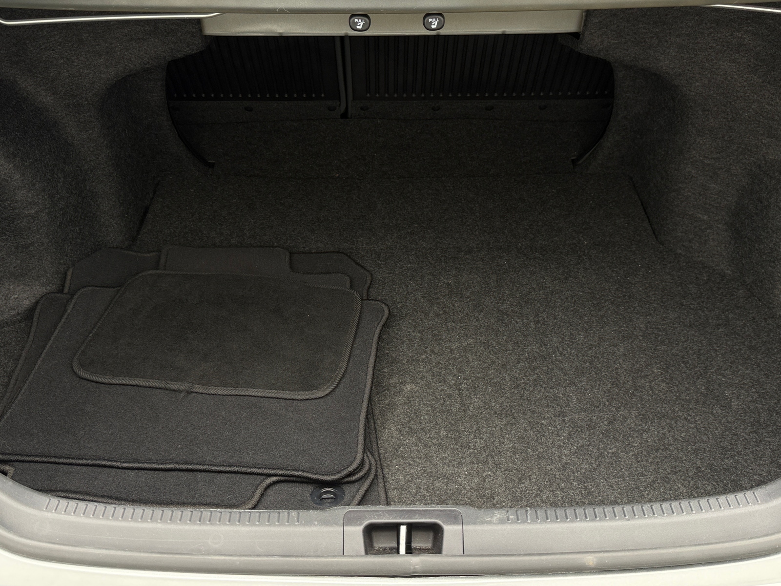 Thumbnail: 2016 Toyota Camry - 7