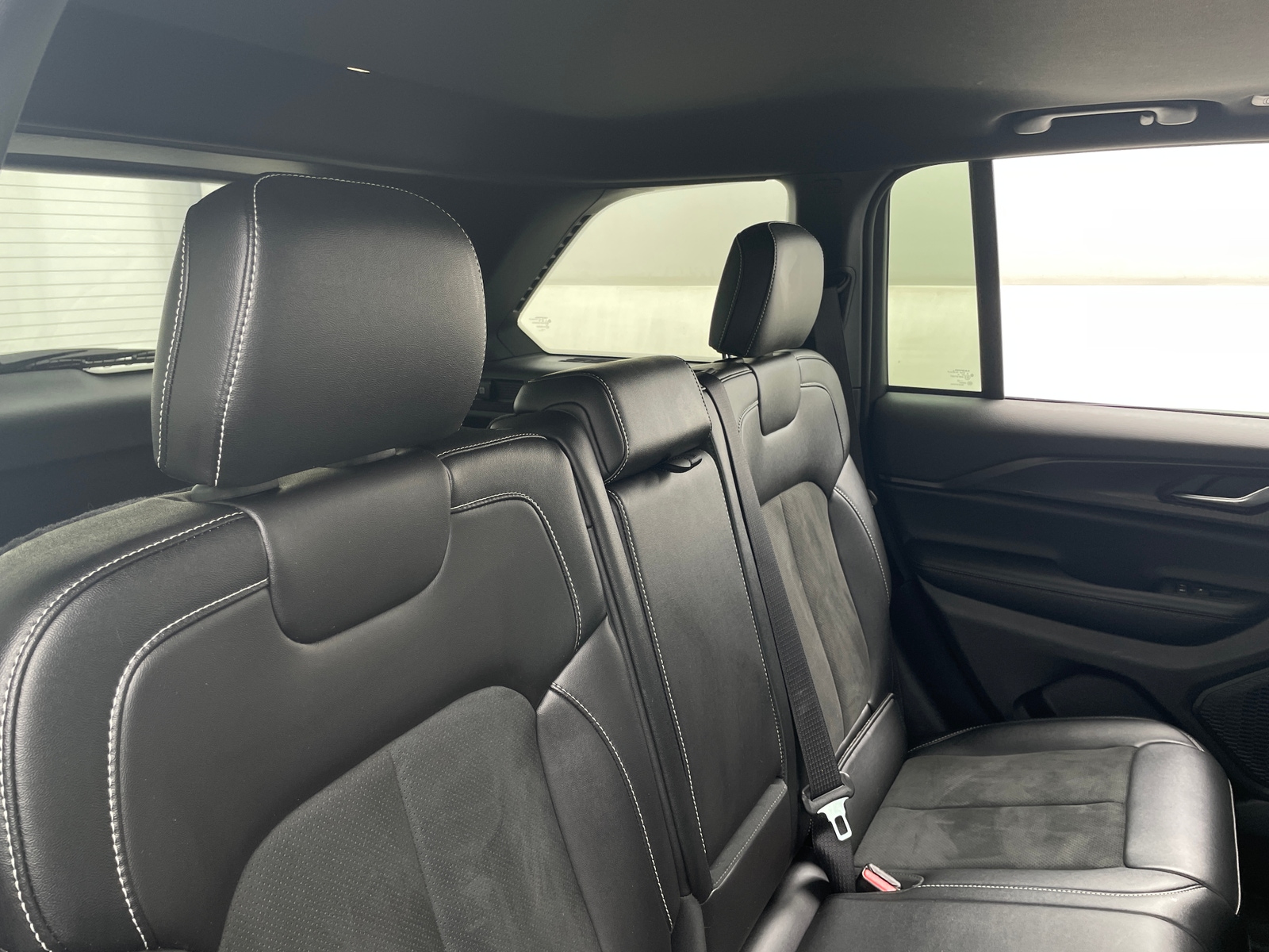 Thumbnail: 2024 Jeep Grand Cherokee - 6