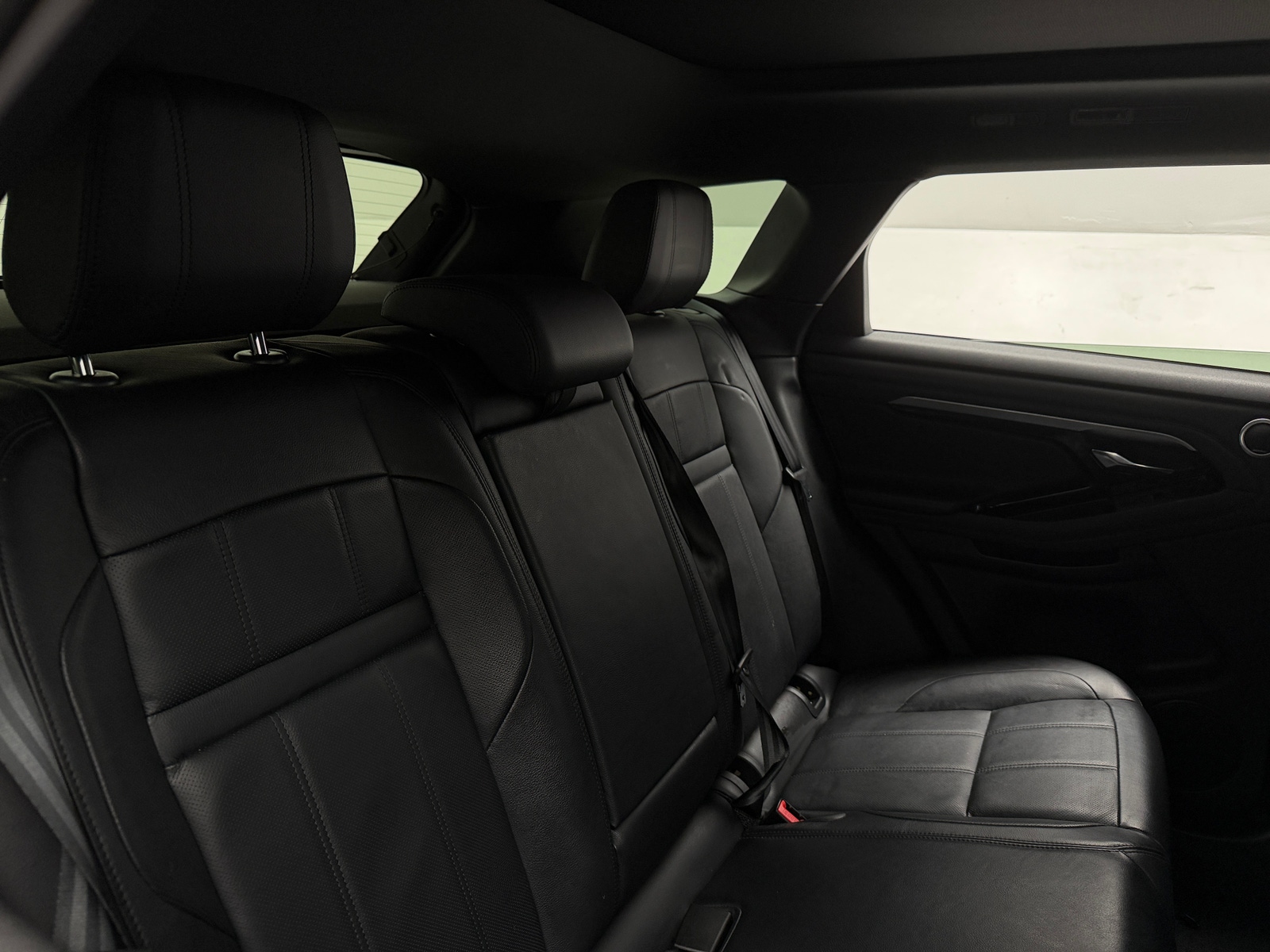 Thumbnail: 2021 Land Rover Range Rover Evoque - 5
