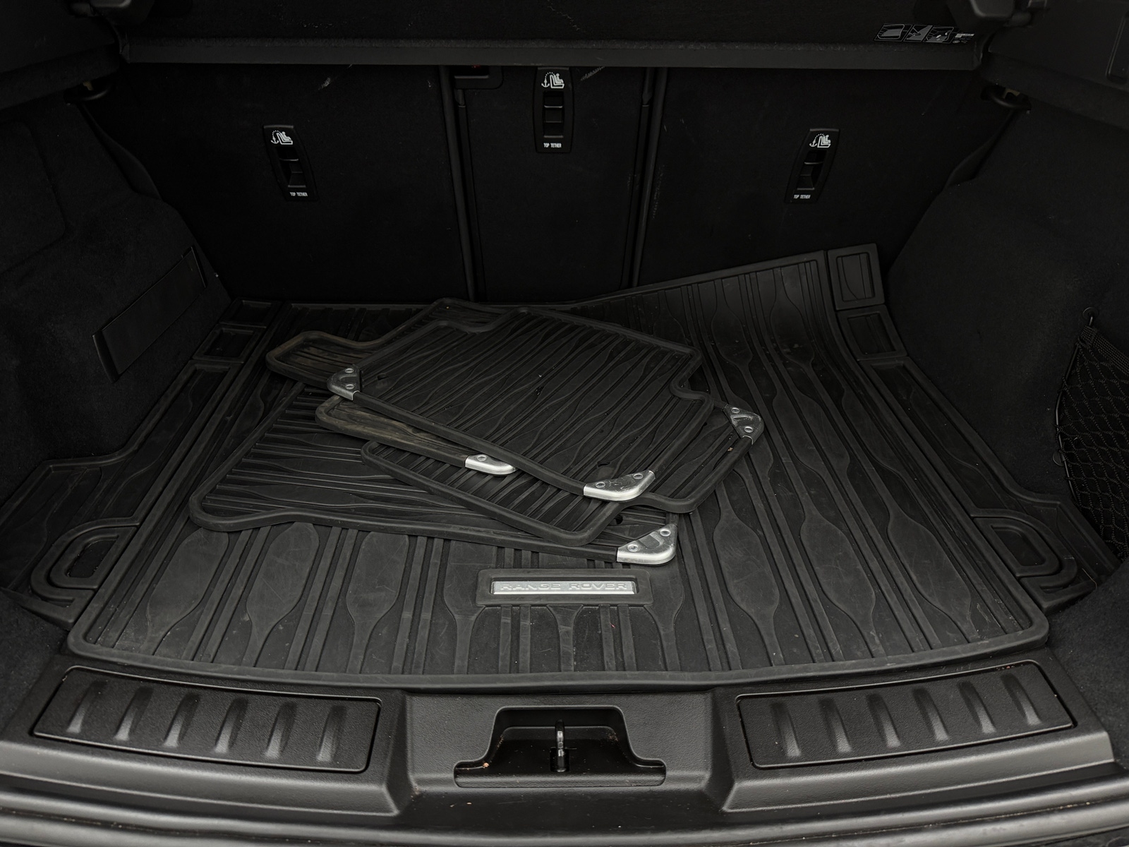 Thumbnail: 2021 Land Rover Range Rover Evoque - 6