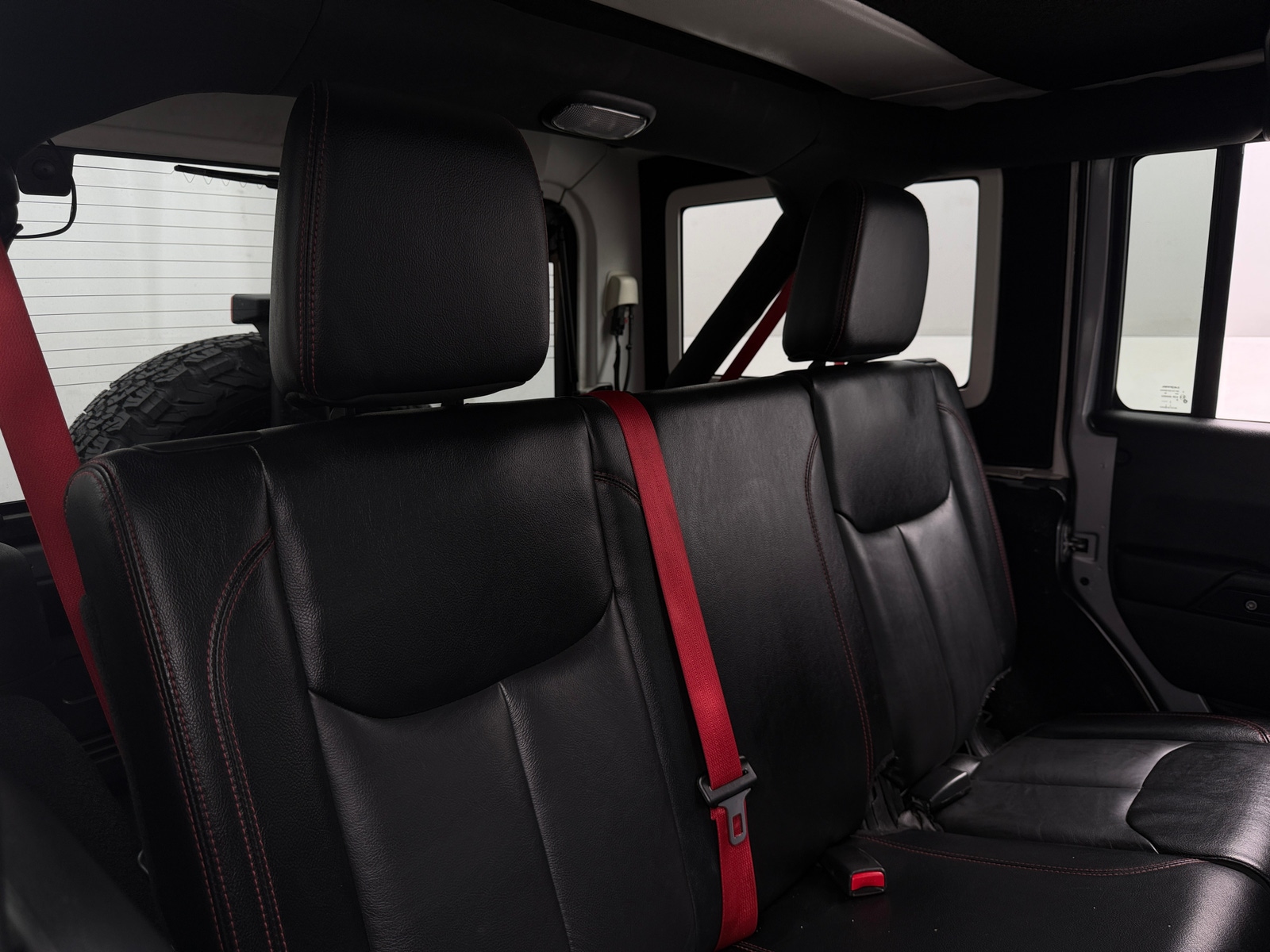 Thumbnail: 2017 Jeep Wrangler - 5