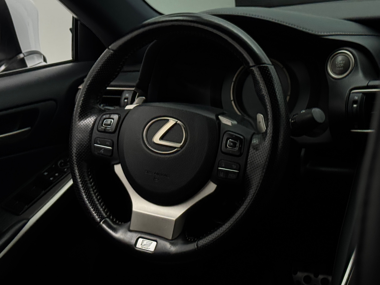 Thumbnail: 2020 Lexus IS - 4