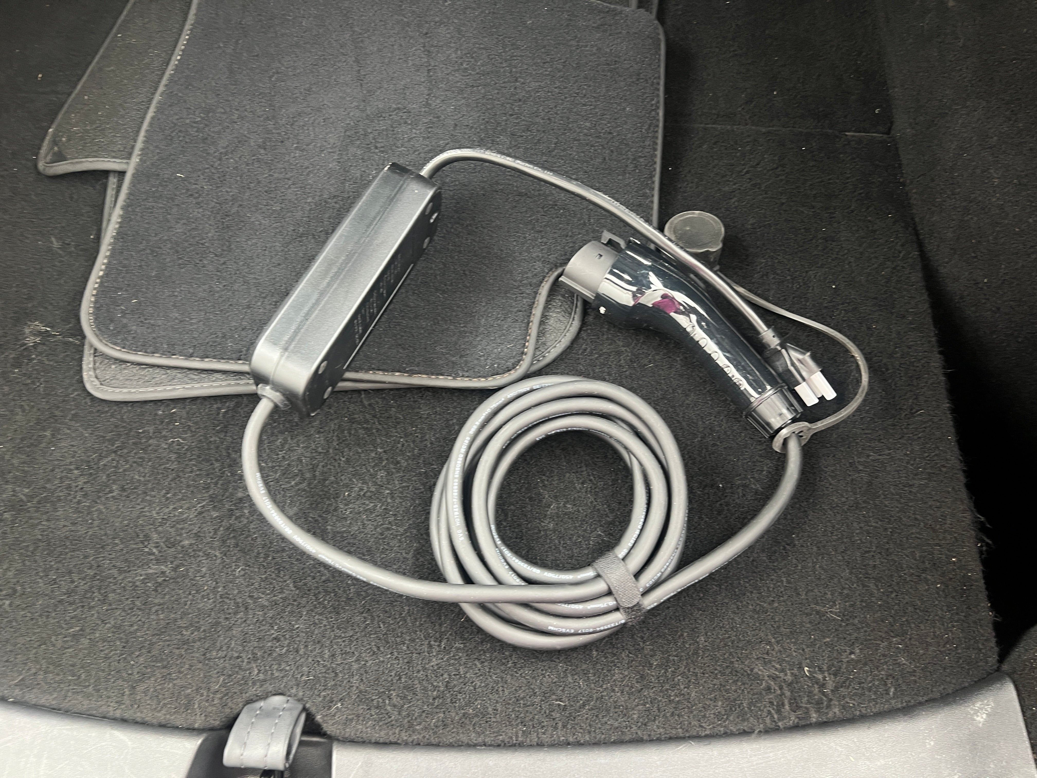 Used 2020 Tesla Model Y Long Range with VIN 5YJYGDEE2LF033825 for sale in Oak Creek, WI