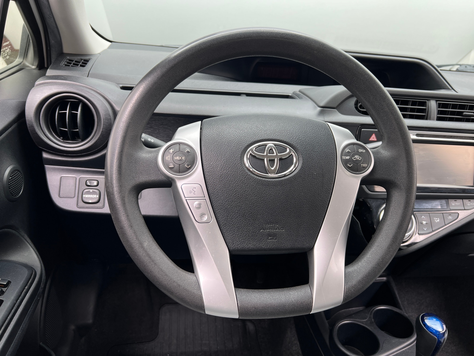 Thumbnail: 2016 Toyota Prius c - 5