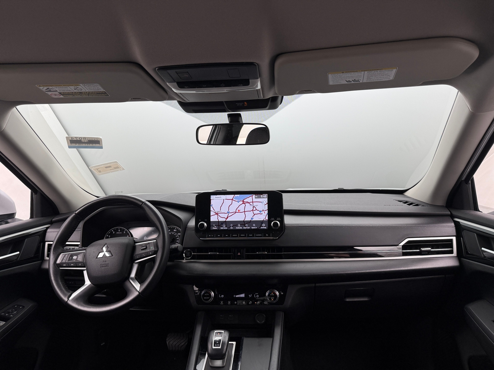 Thumbnail: 2023 Mitsubishi Outlander - 3