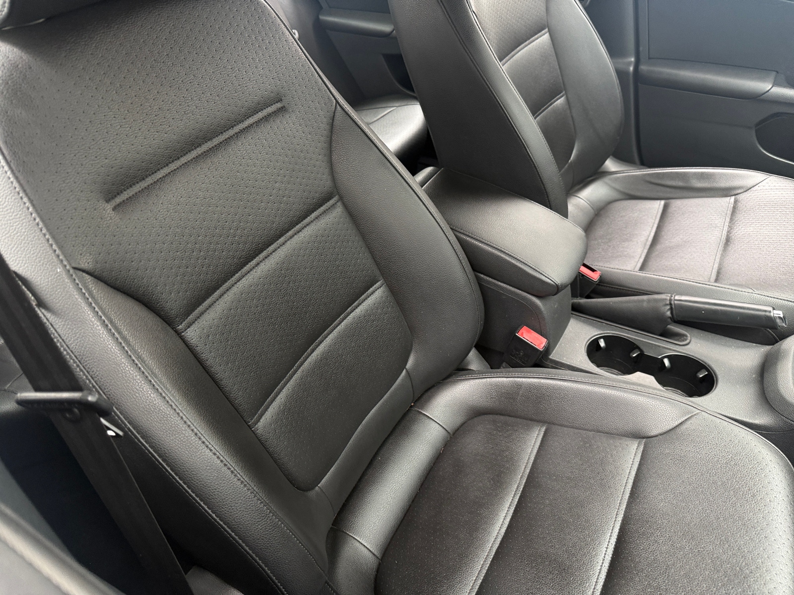 Thumbnail: 2015 Volkswagen Jetta - 2
