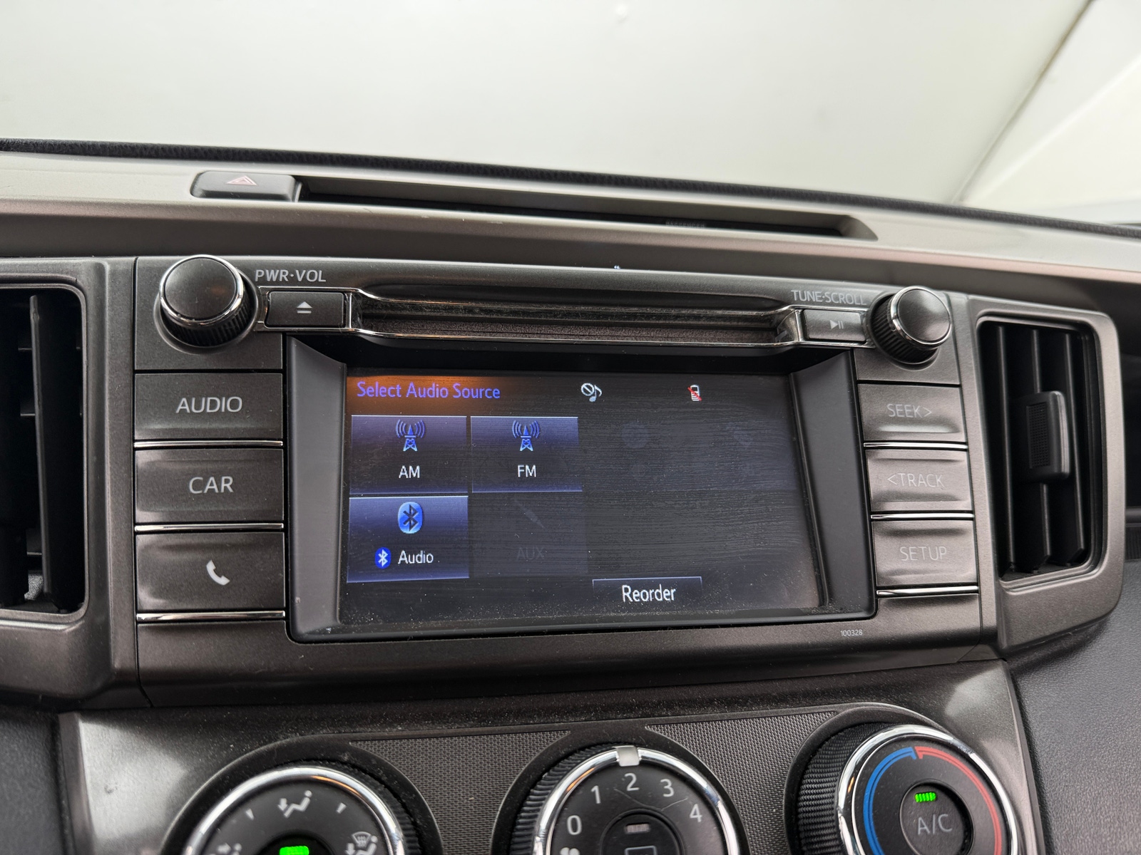 Thumbnail: 2015 Toyota RAV4 - 4