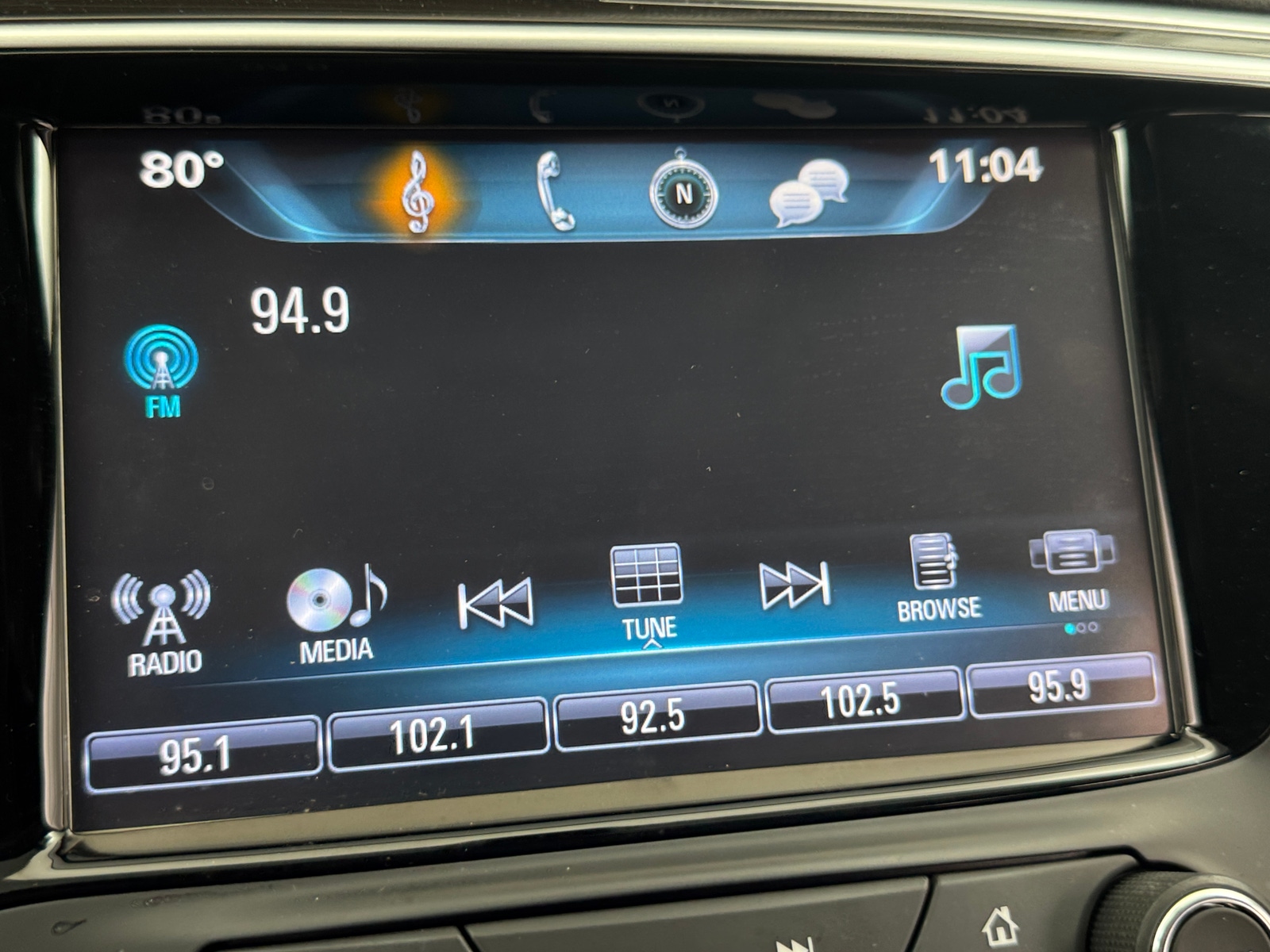 Thumbnail: 2020 Buick Envision - 3