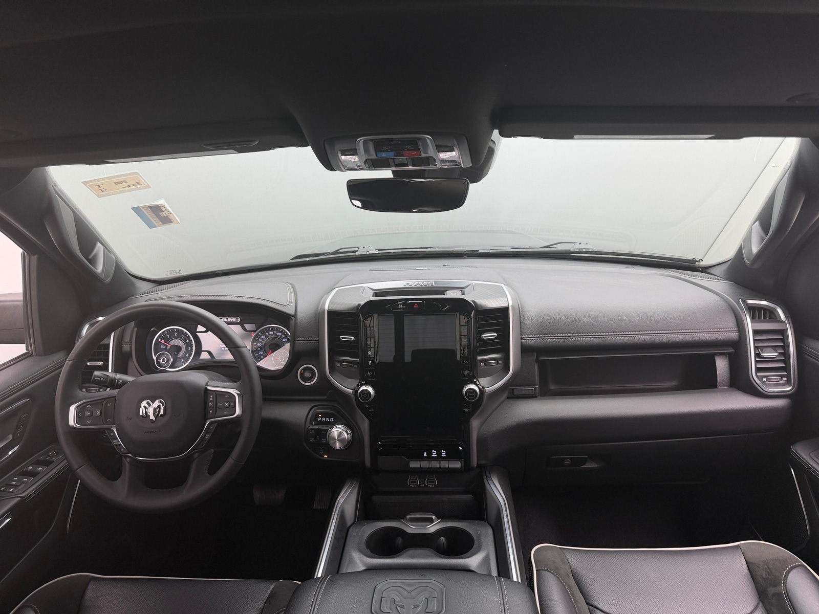 Thumbnail: 2025 RAM 1500 - 2