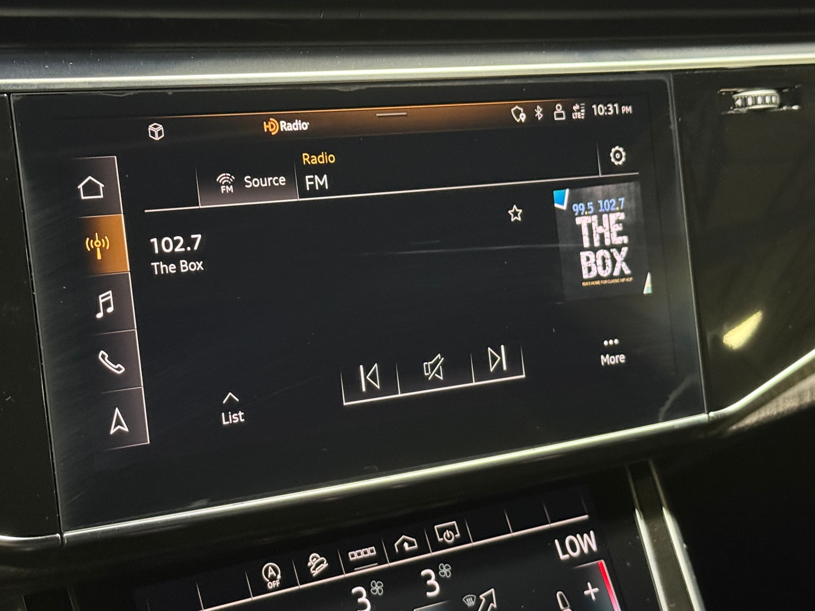 Thumbnail: 2021 Audi Q8 - 3