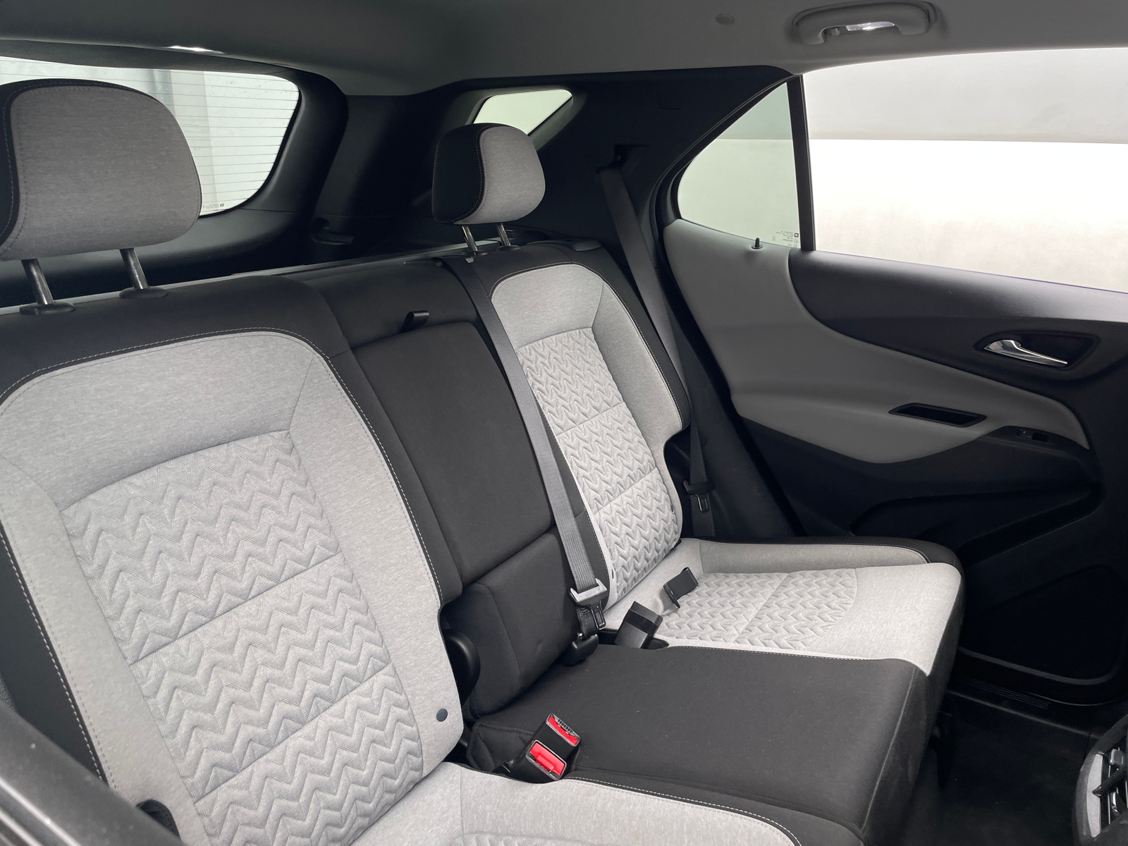 Thumbnail: 2022 Chevrolet Equinox - 6