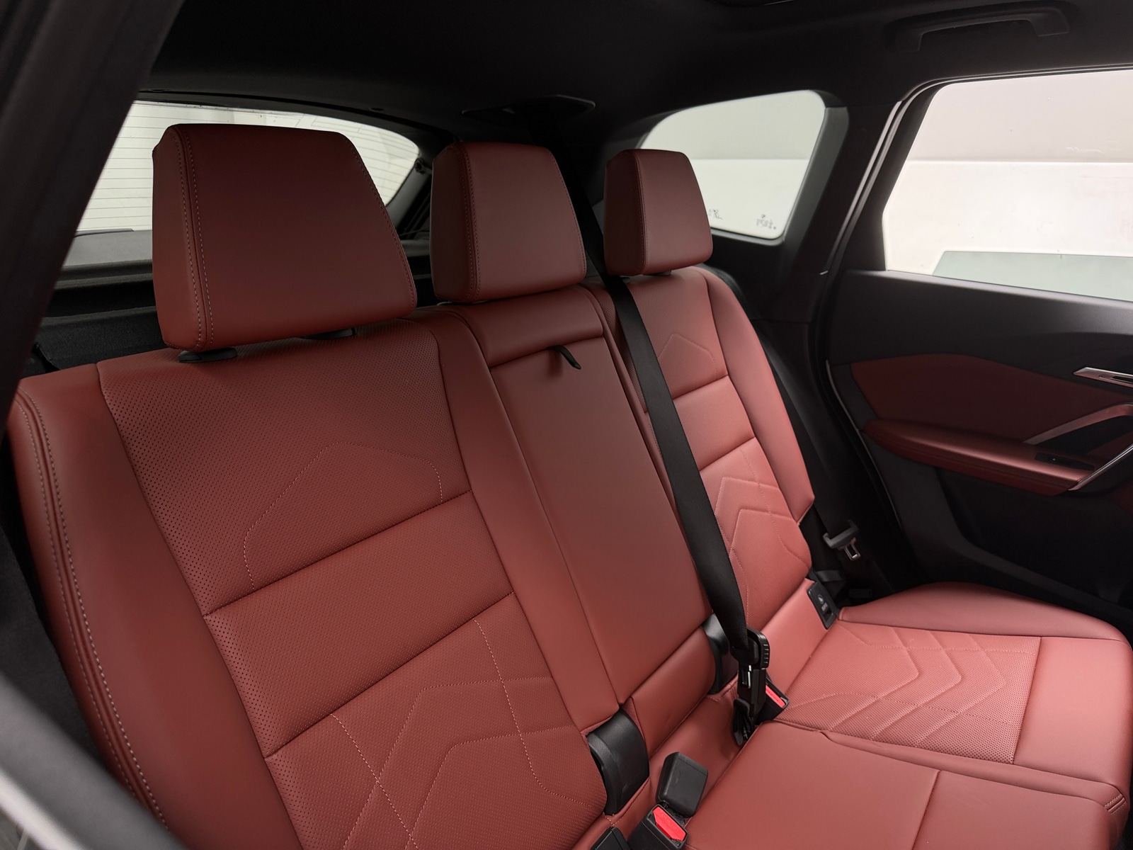 Thumbnail: 2026 BMW X1 - 5