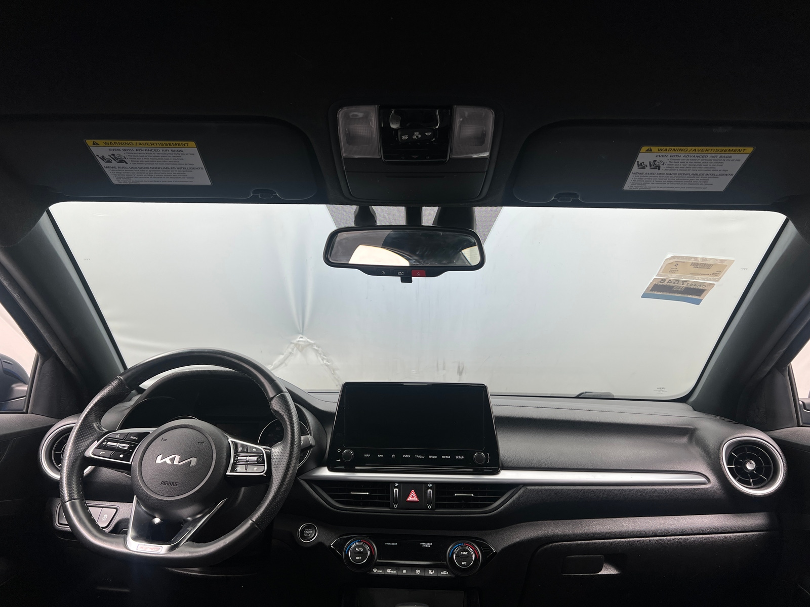 Thumbnail: 2023 Kia Forte - 3