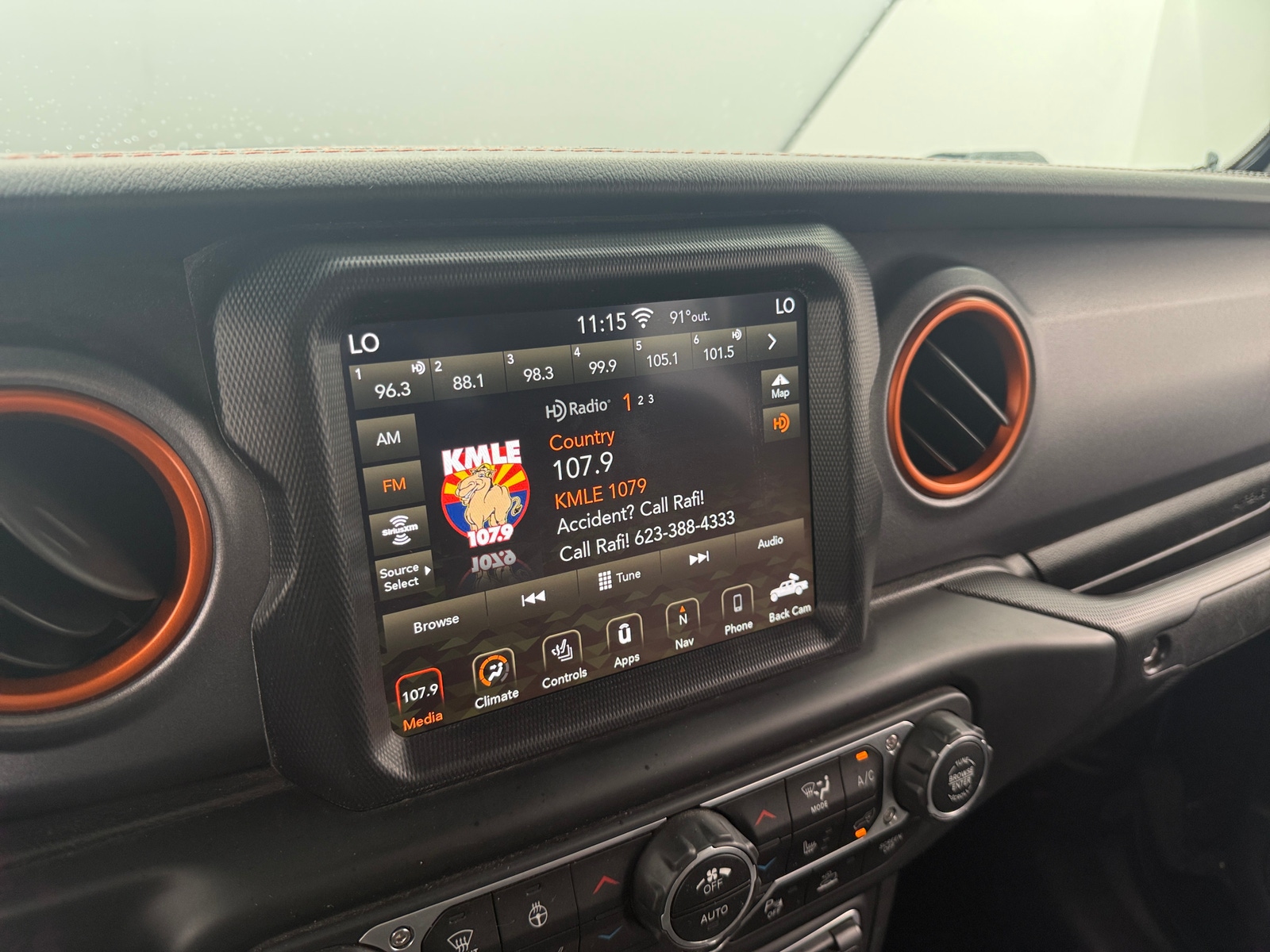 Thumbnail: 2020 Jeep Gladiator - 4
