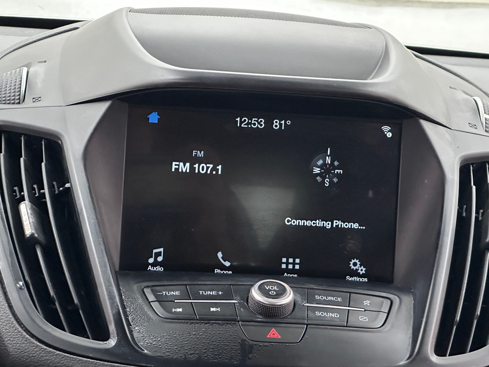 Thumbnail: 2019 Ford Escape - 4