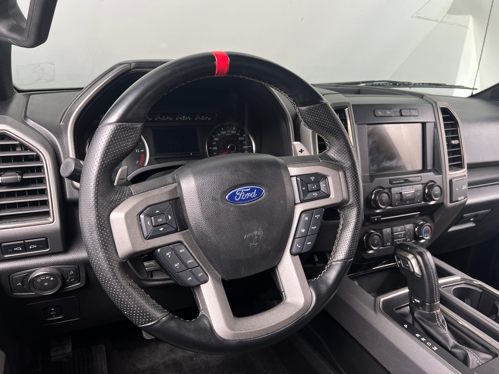 Thumbnail: 2018 Ford Econoline - 5