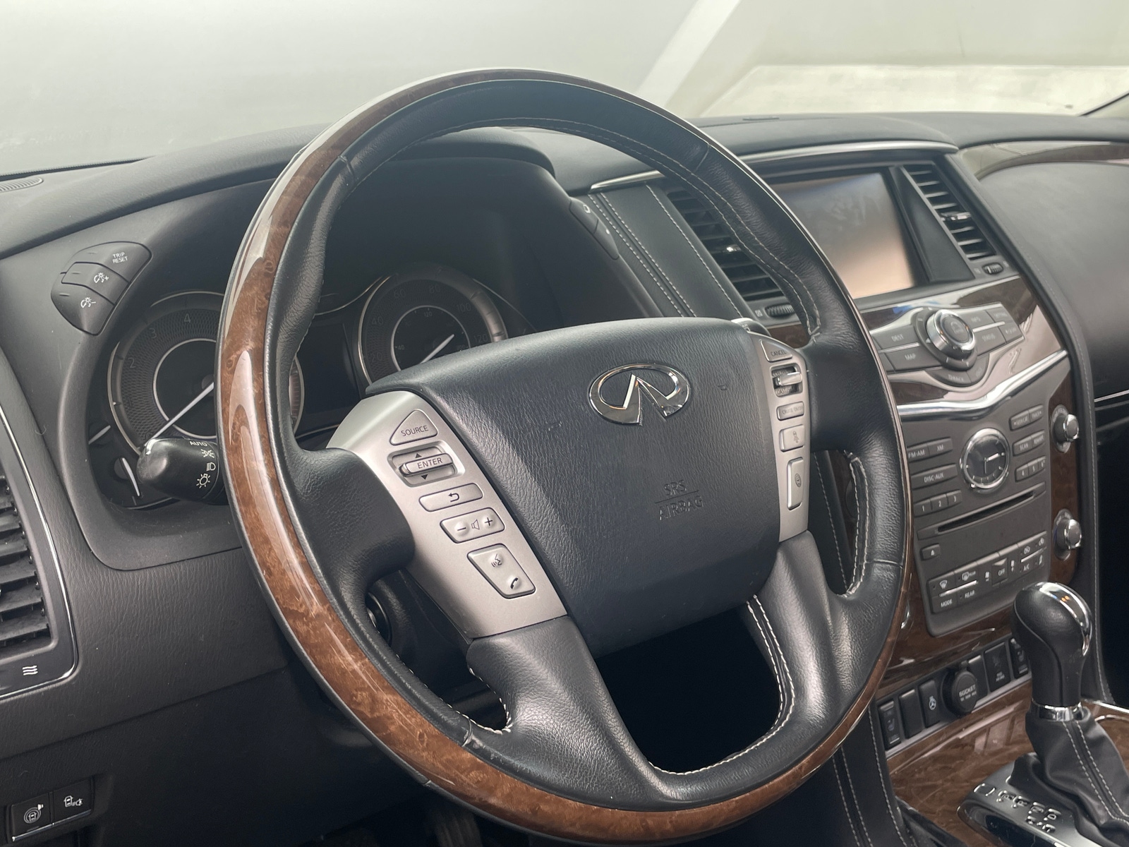 Thumbnail: 2017 INFINITI QX80 - 4