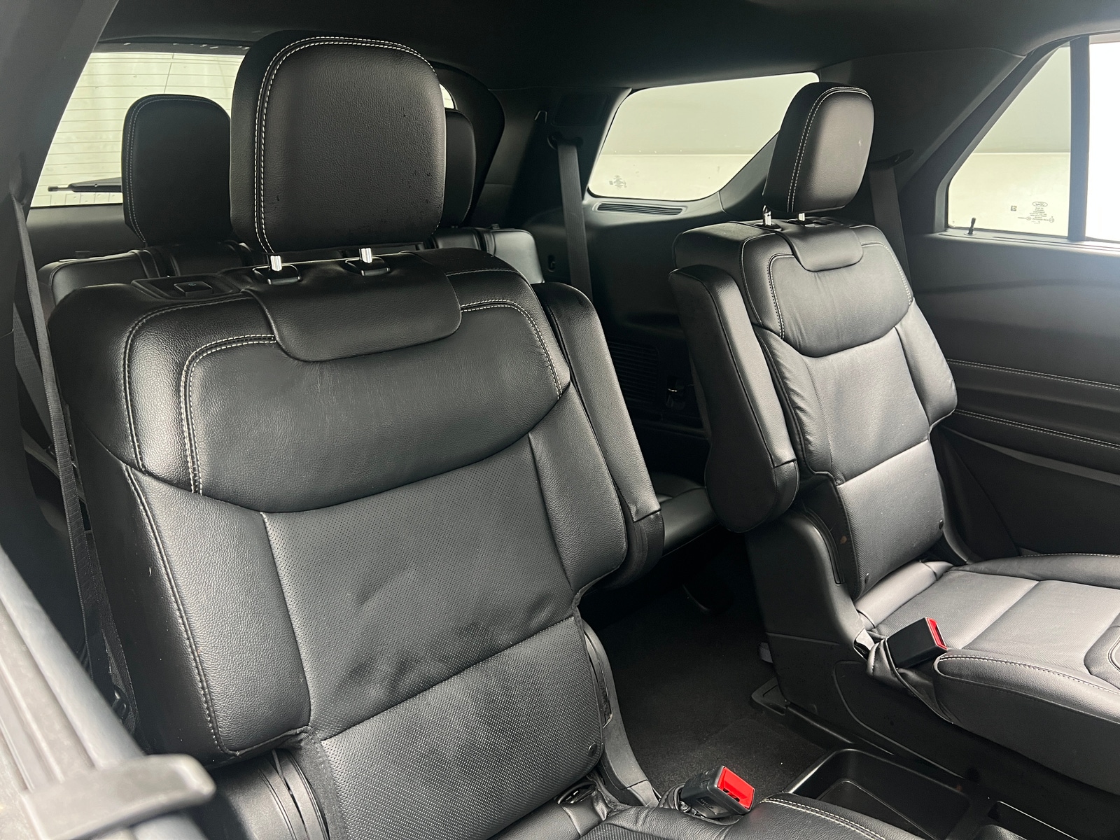Thumbnail: 2021 Ford Explorer - 5