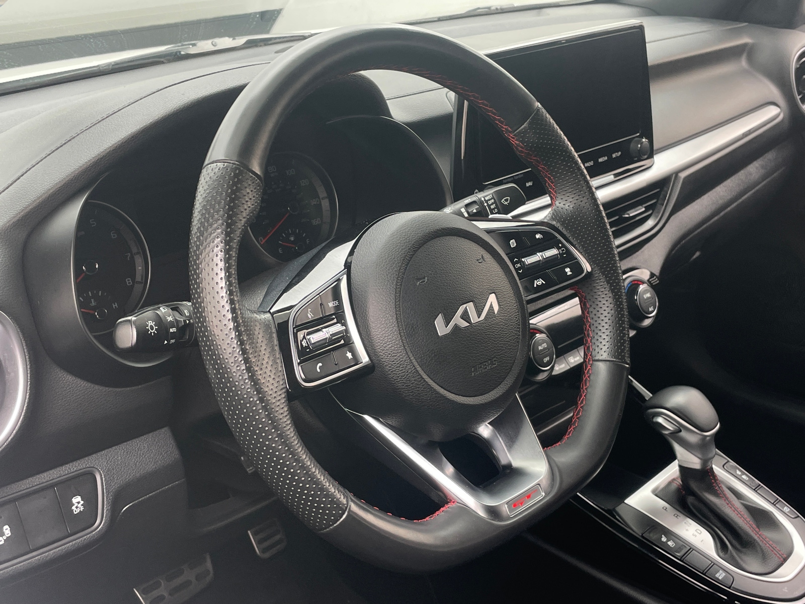 Thumbnail: 2023 Kia Forte - 5