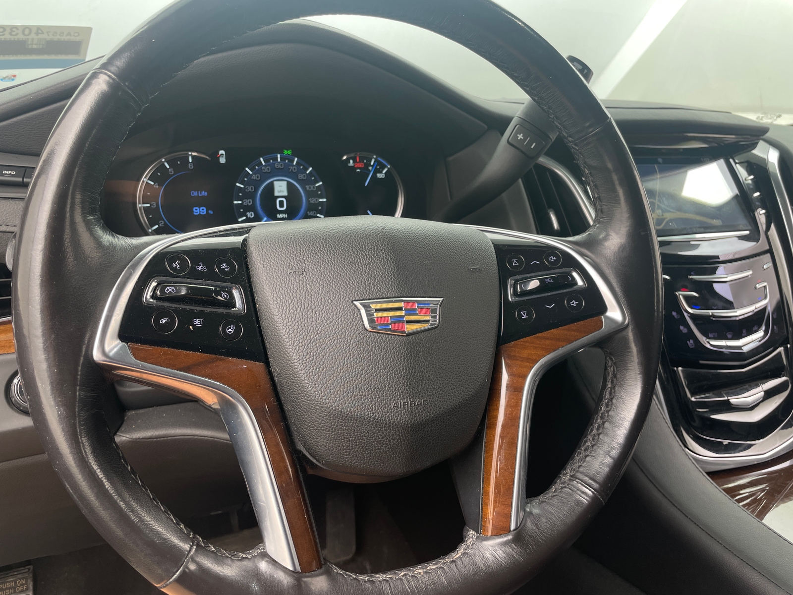 Thumbnail: 2020 Cadillac Escalade - 4