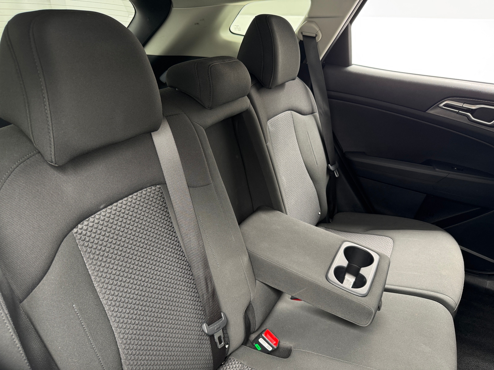 Thumbnail: 2025 Kia Sportage - 6