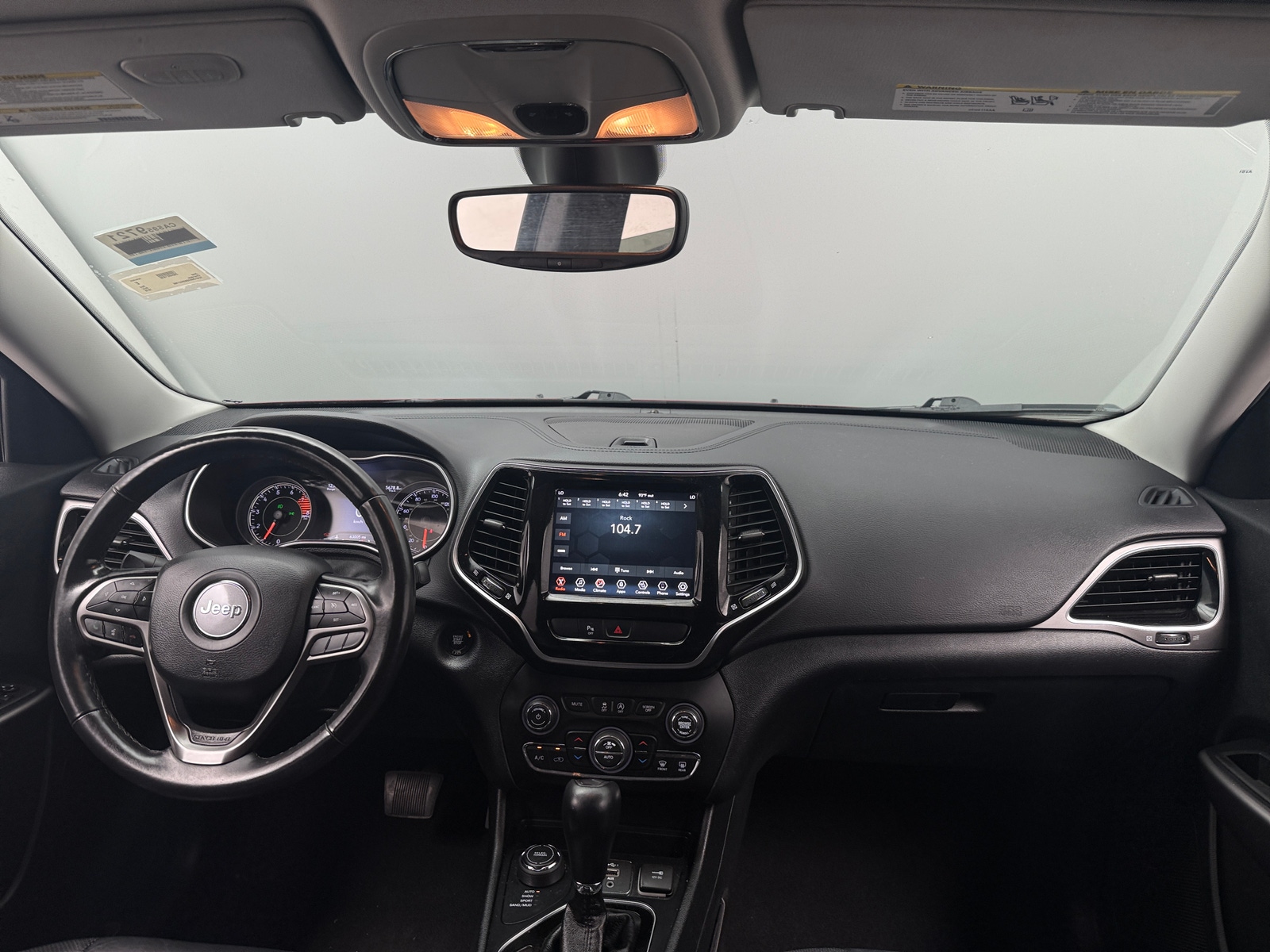 Thumbnail: 2019 Jeep Cherokee - 2