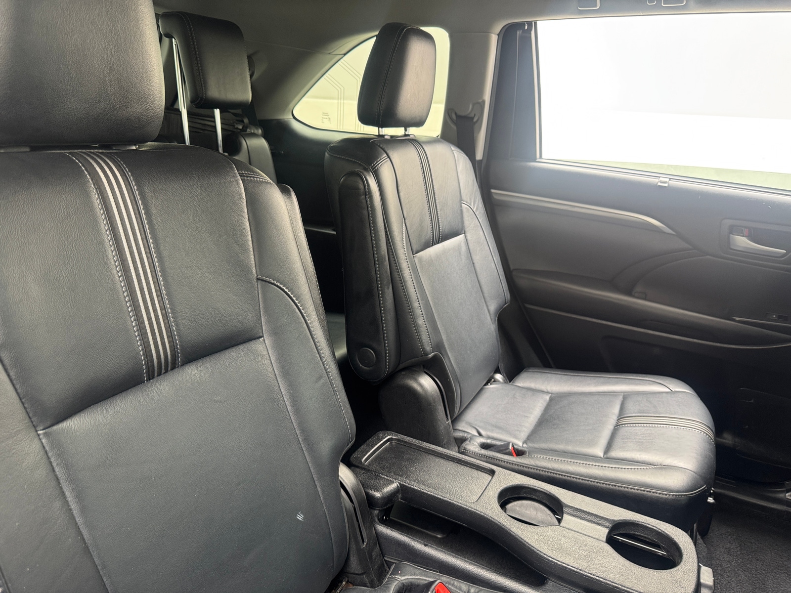 Thumbnail: 2018 Toyota Highlander - 5