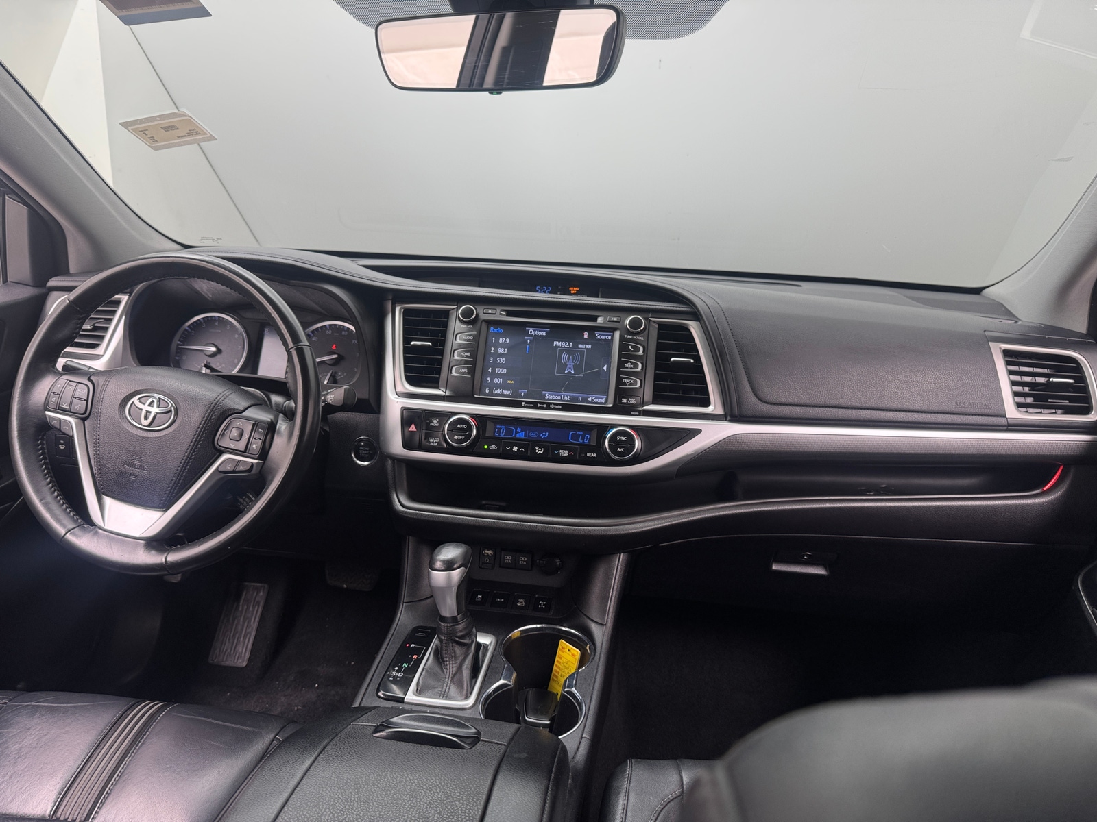 Thumbnail: 2018 Toyota Highlander - 2