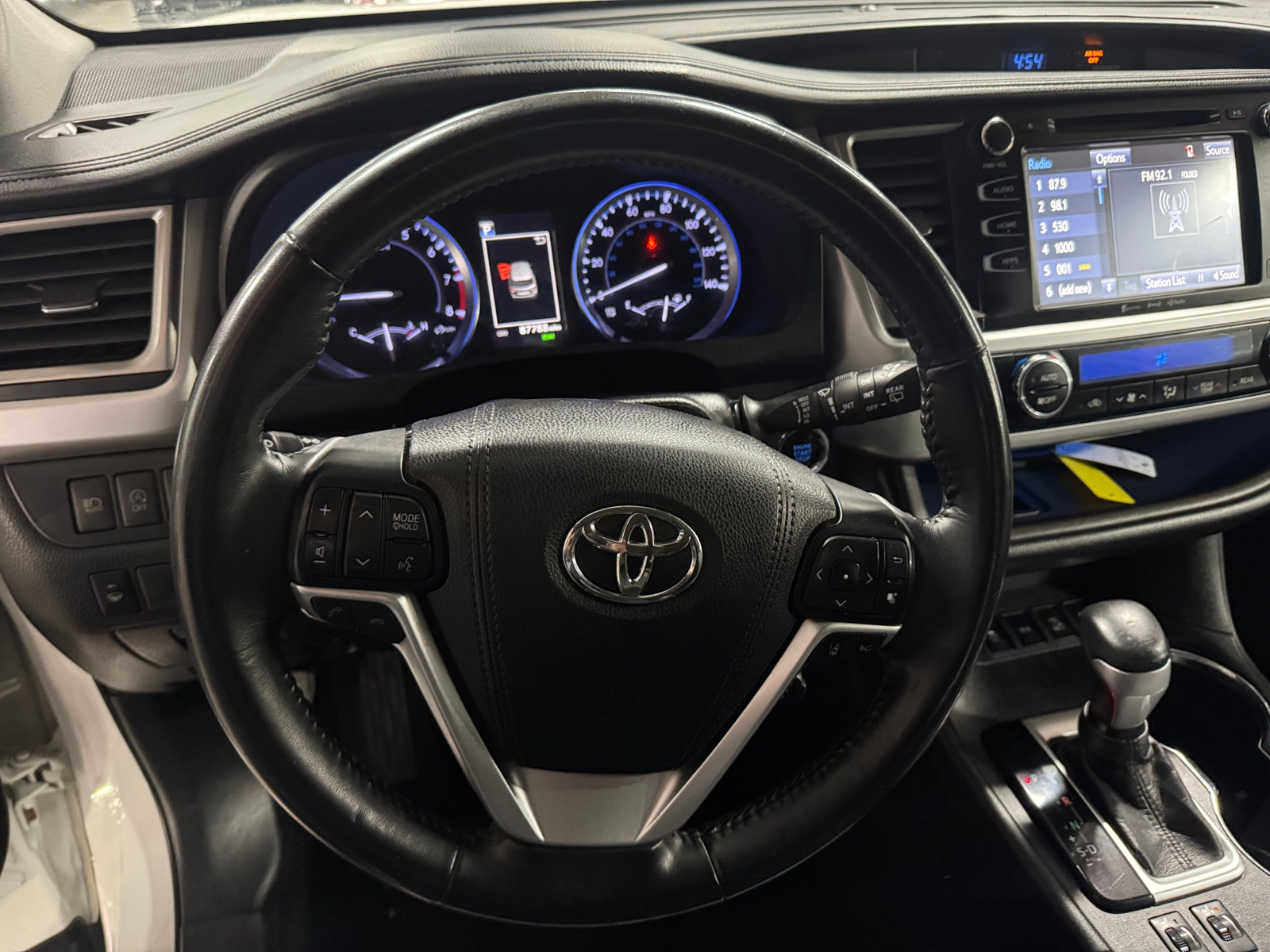 Thumbnail: 2018 Toyota Highlander - 4