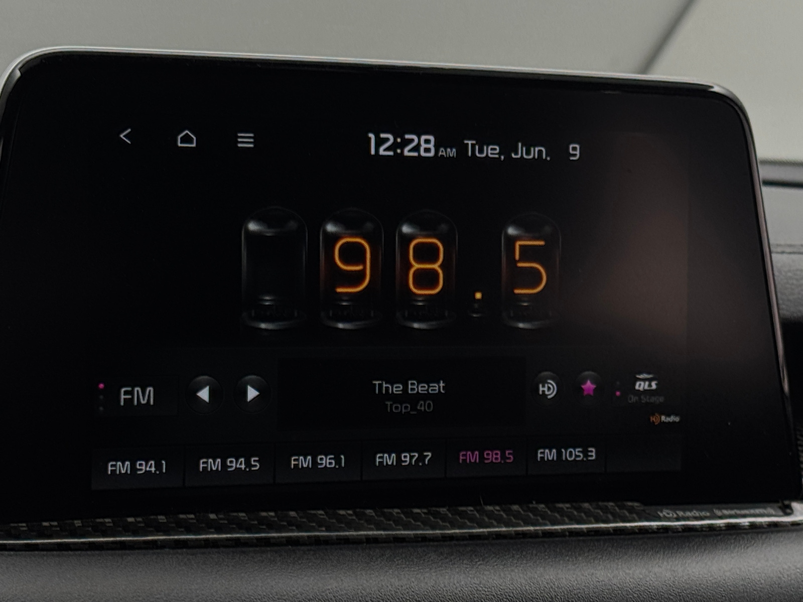 Thumbnail: 2019 Kia Stinger - 3