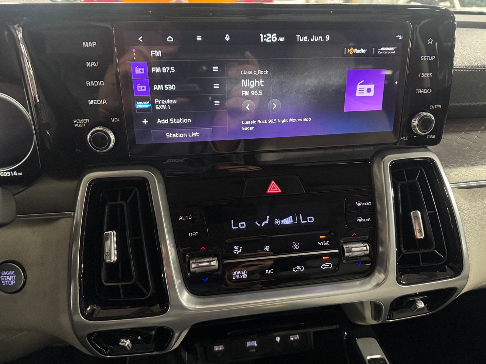 Thumbnail: 2023 Kia Sorento - 3