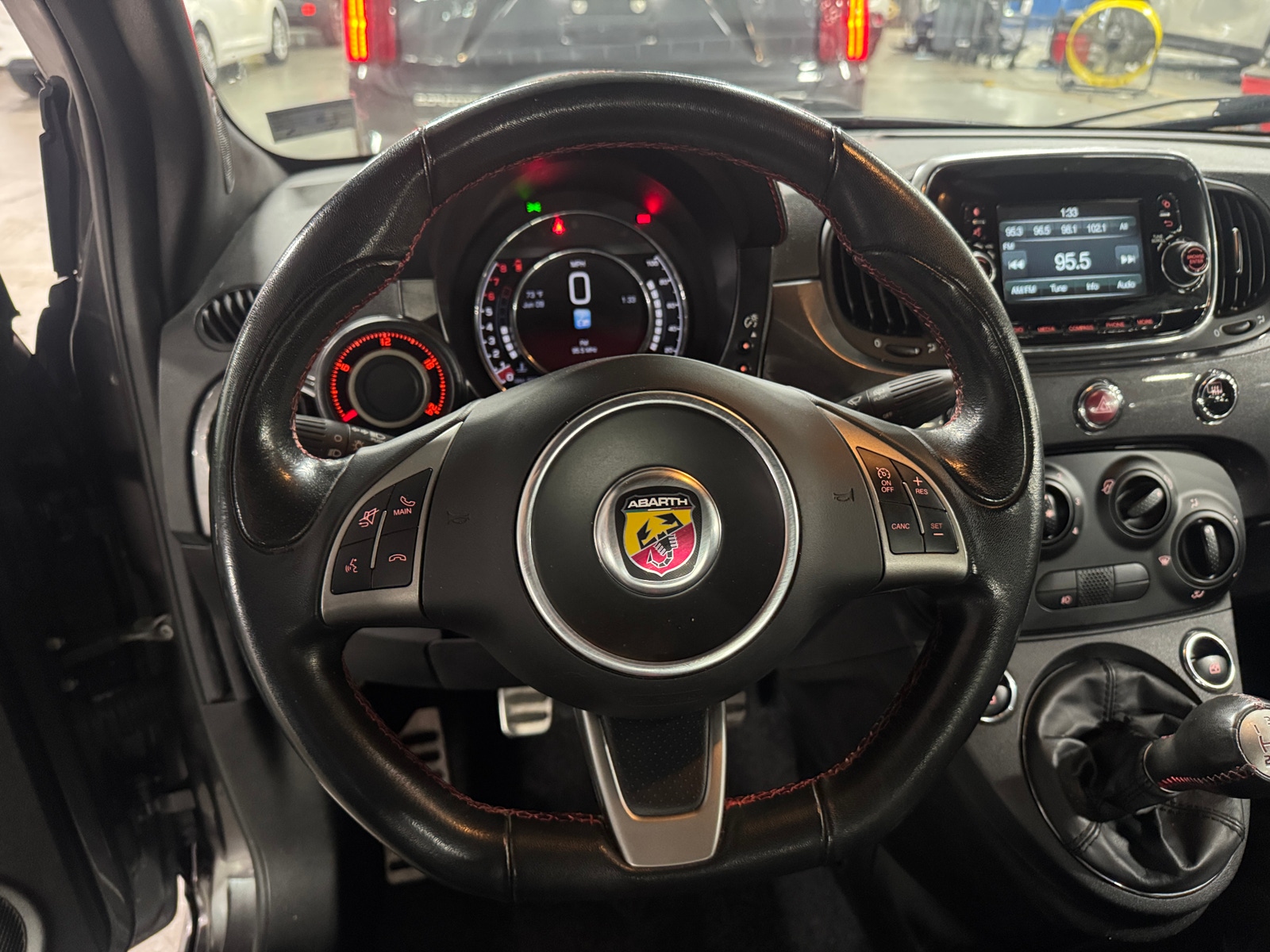 Thumbnail: 2019 Fiat 500 - 5