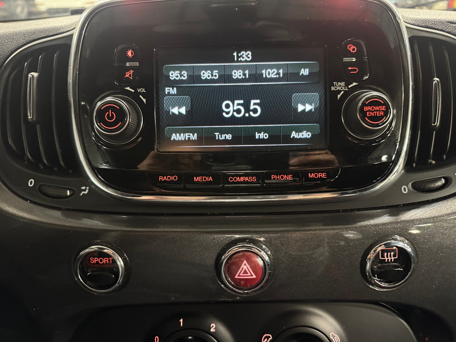Thumbnail: 2019 Fiat 500 - 4
