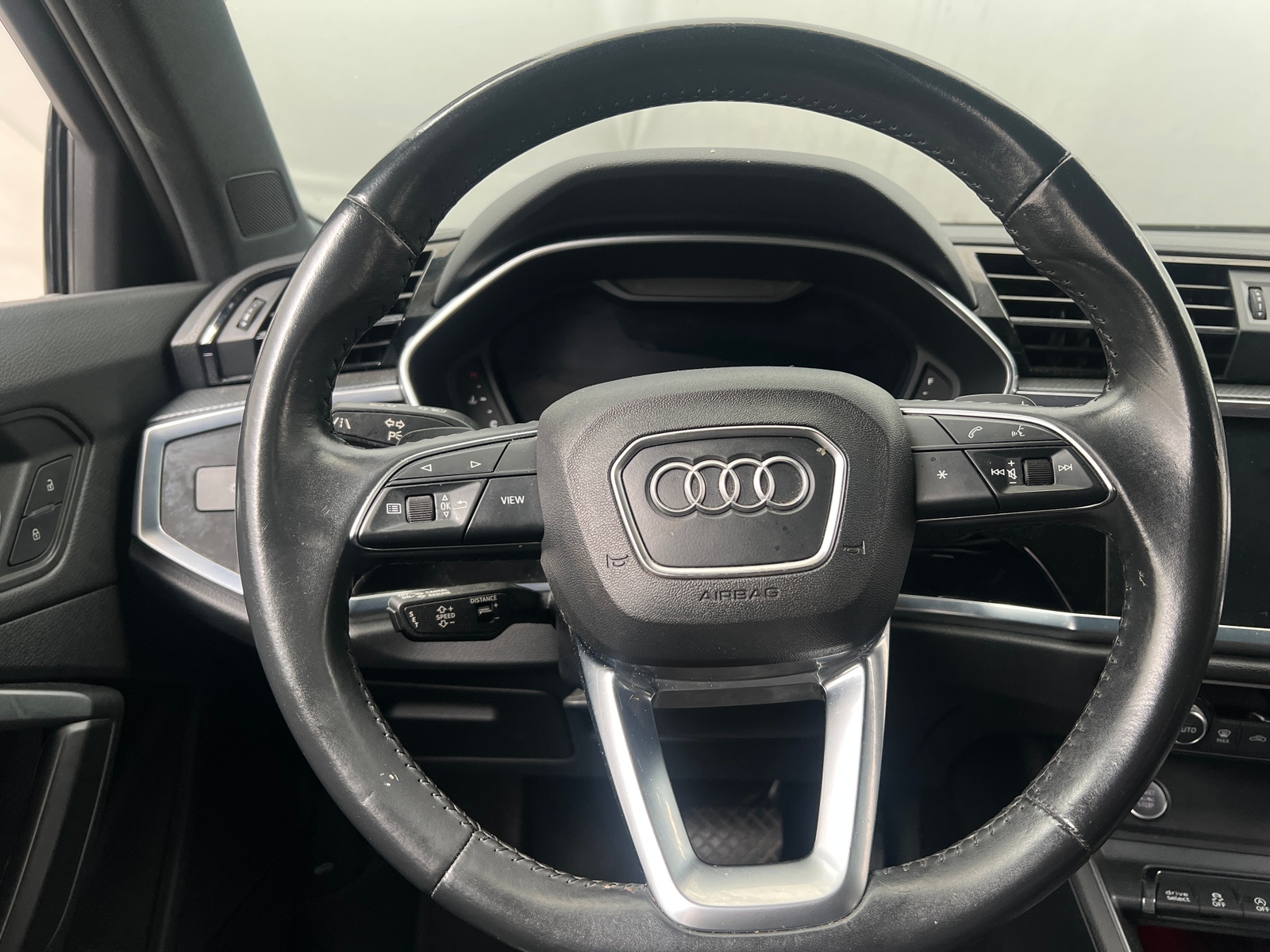 Thumbnail: 2020 Audi Q3 - 4