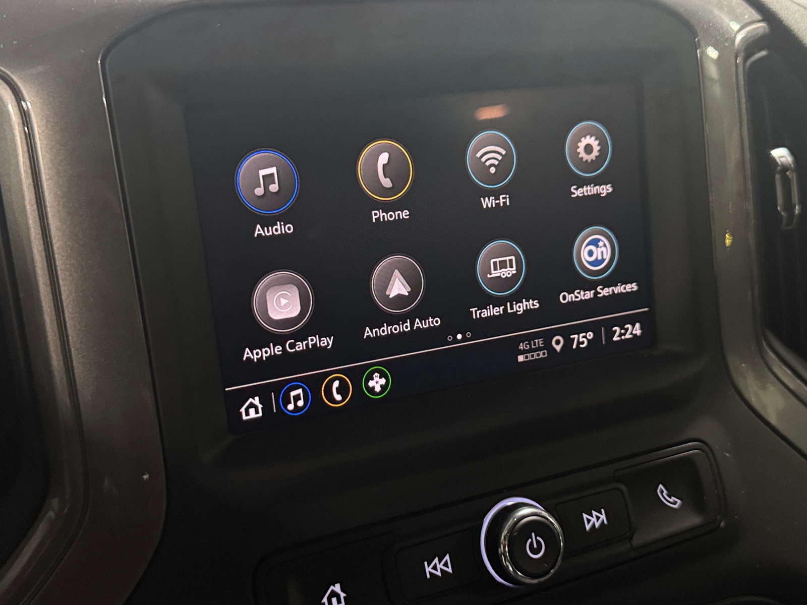 Thumbnail: 2025 Chevrolet Silverado 1500 - 4