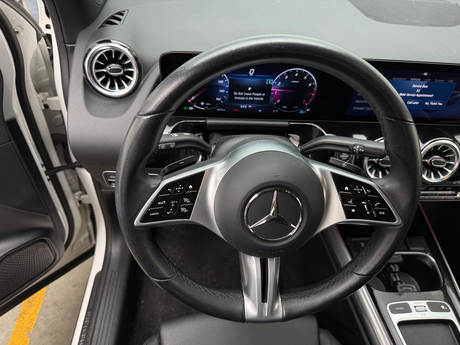 Thumbnail: 2025 Mercedes-Benz GLA - 4