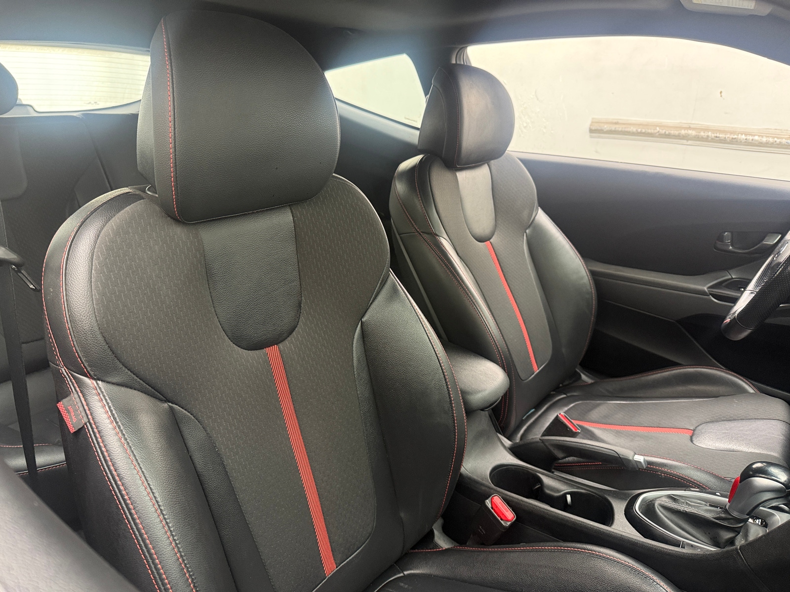 Thumbnail: 2020 Hyundai Veloster - 2