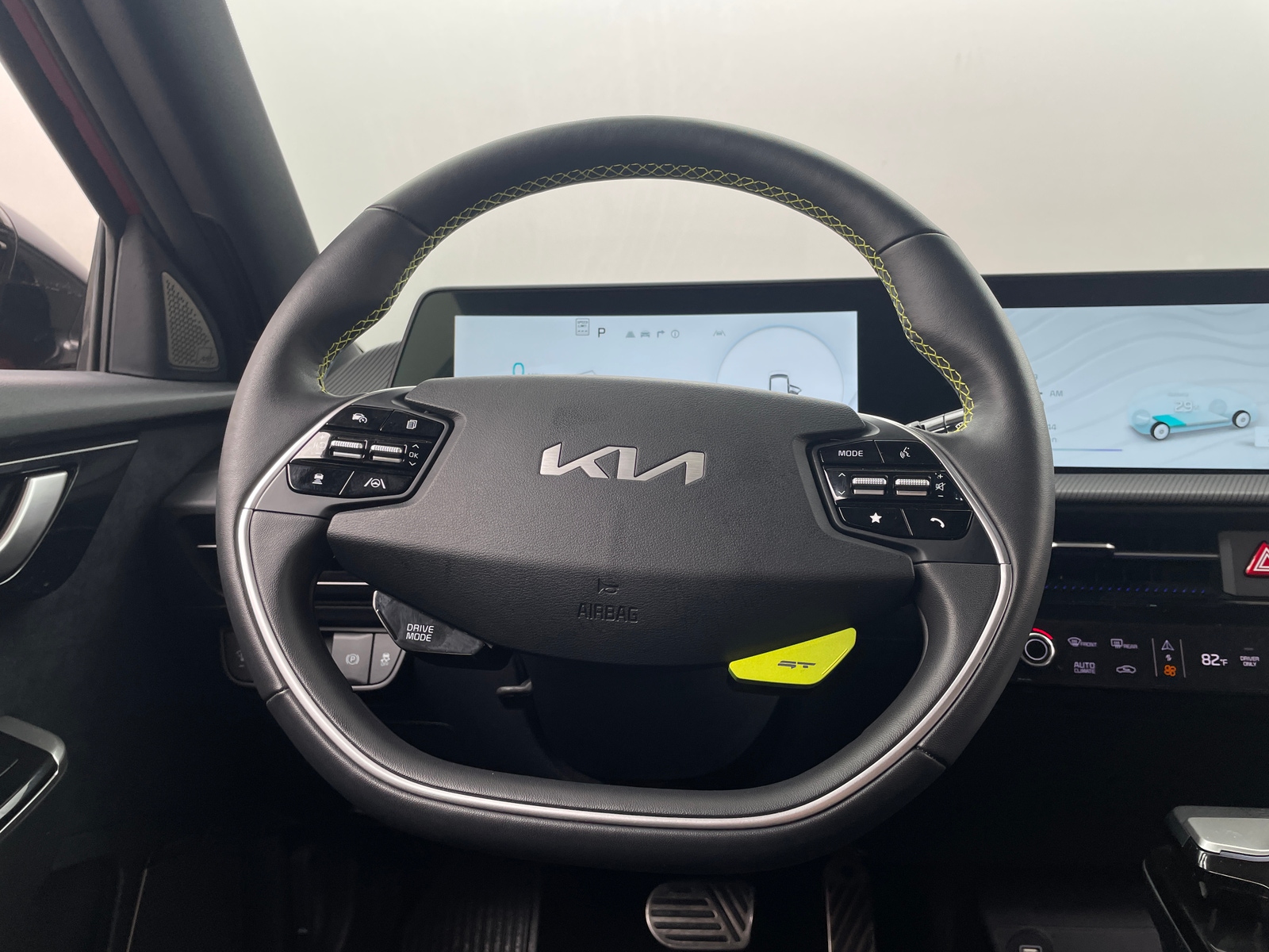 Thumbnail: 2023 Kia EV6 - 4