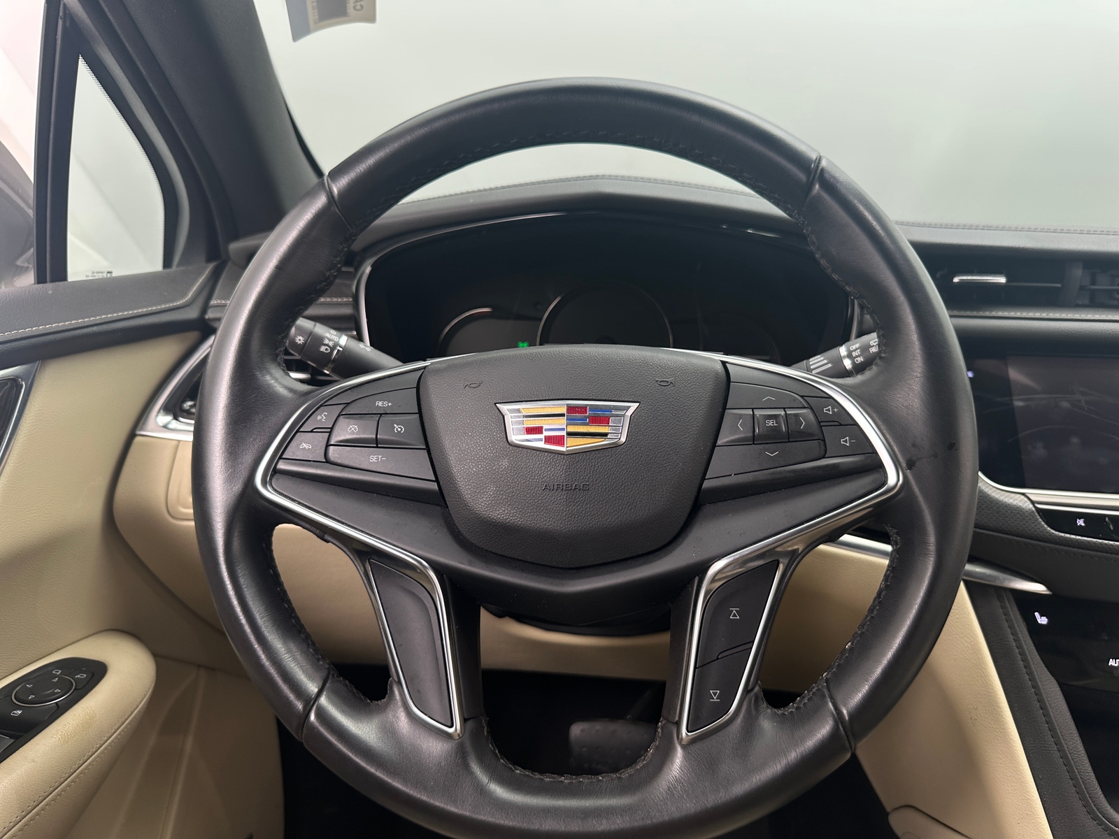 Thumbnail: 2018 Cadillac XT5 - 4