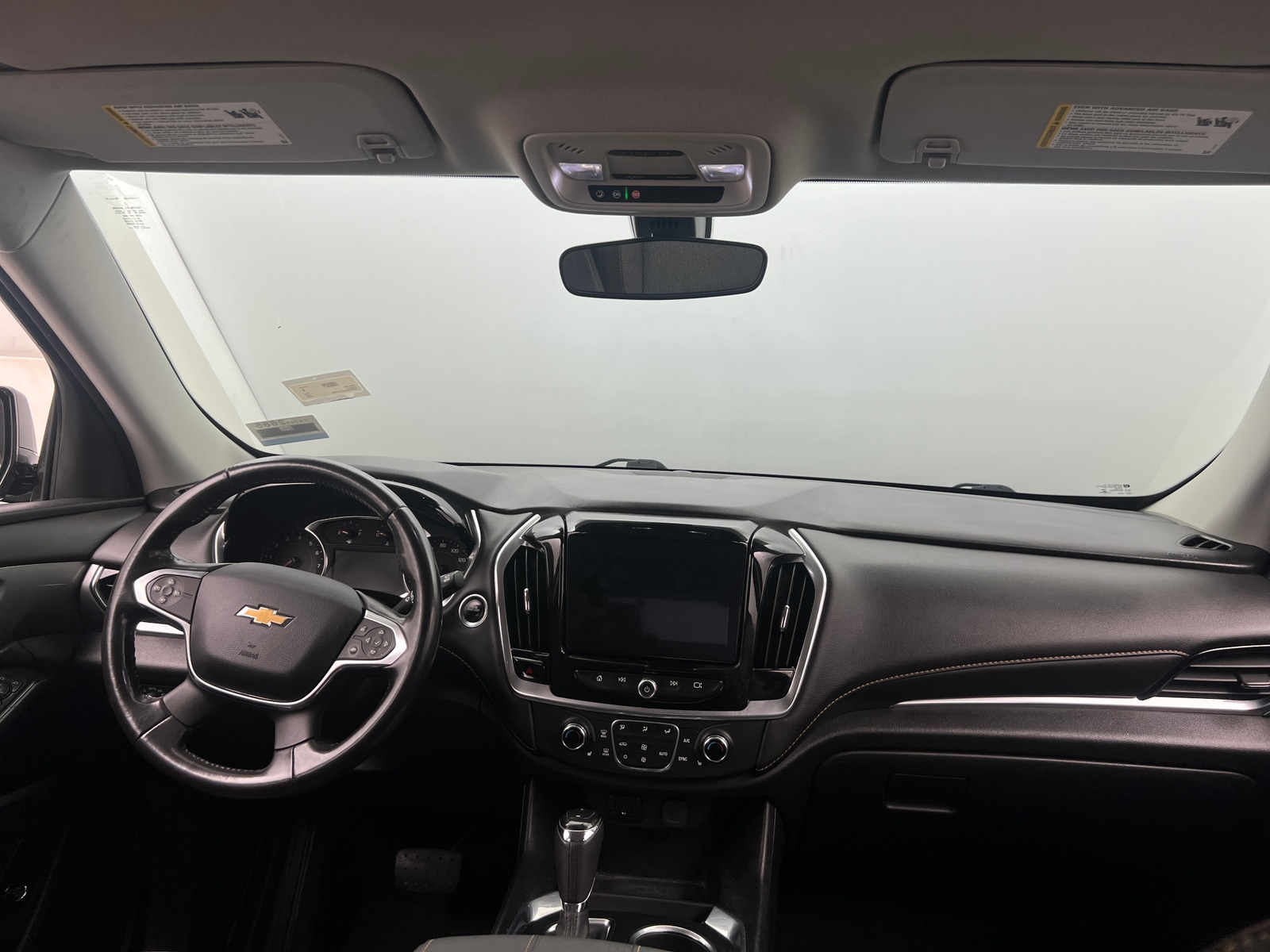 Thumbnail: 2020 Chevrolet Traverse - 3