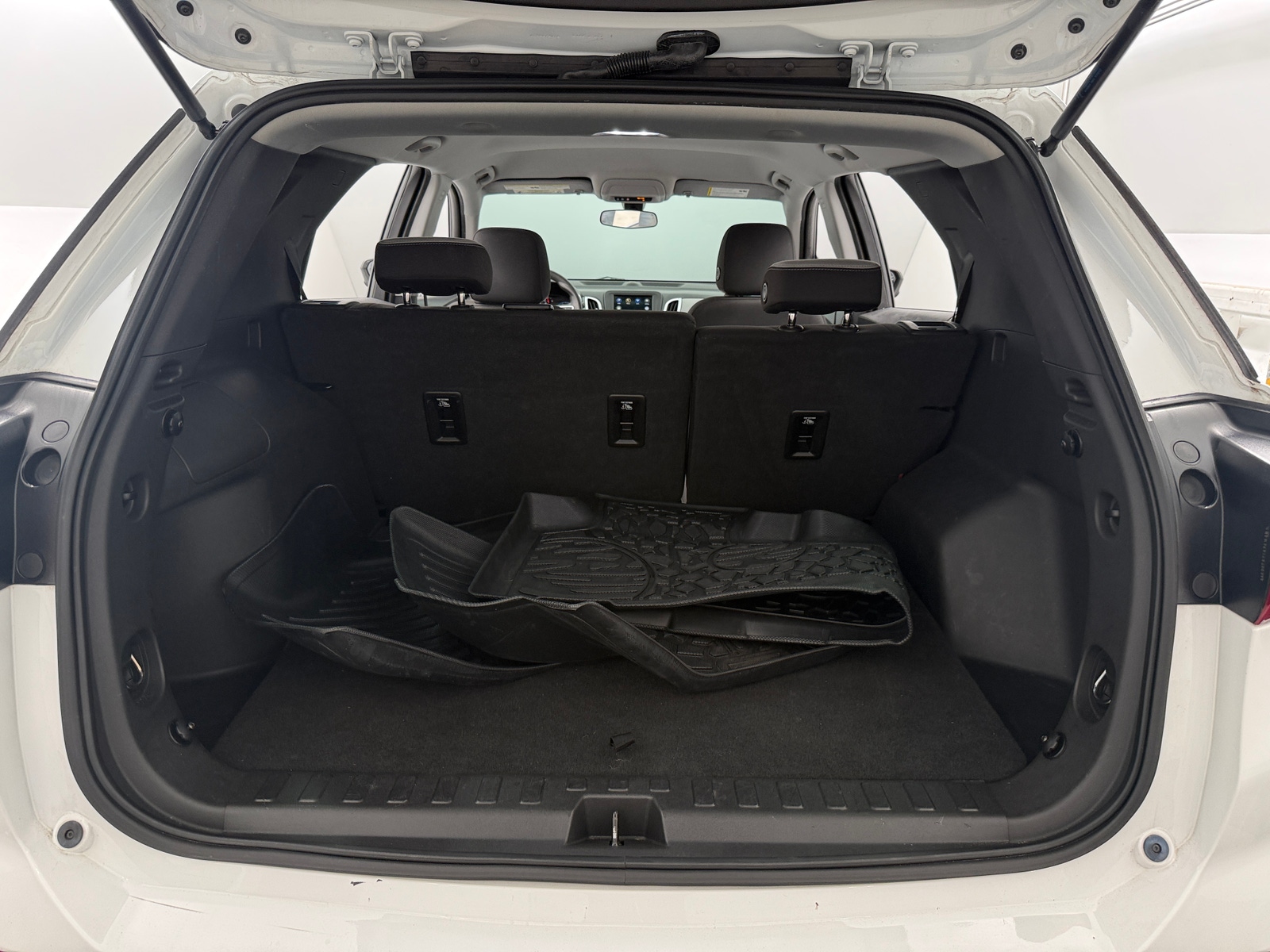 Thumbnail: 2019 Chevrolet Equinox - 7