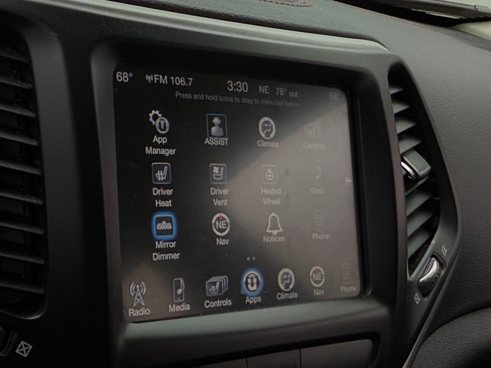 Thumbnail: 2018 Jeep Cherokee - 3