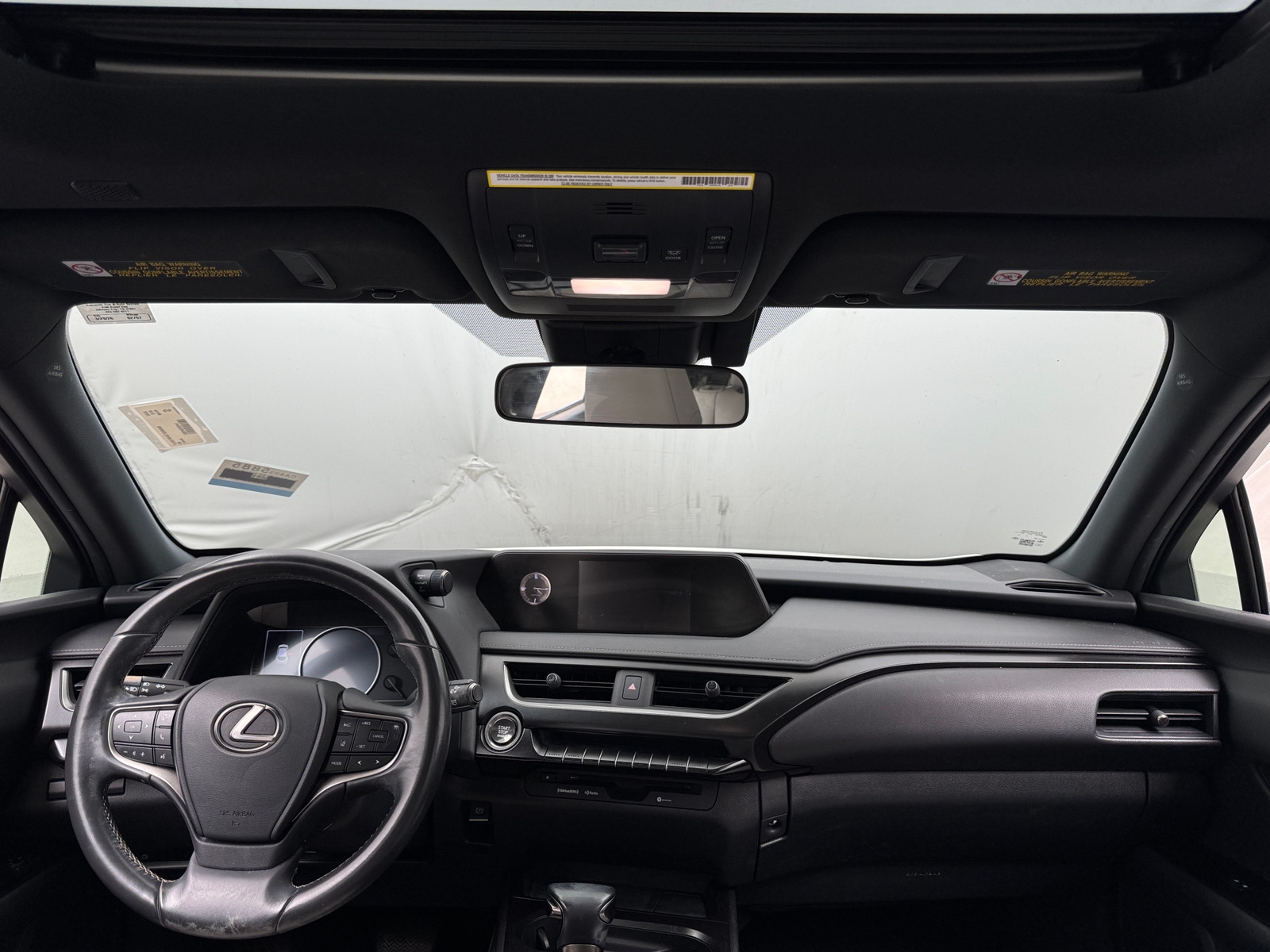 Thumbnail: 2020 Lexus UX - 3